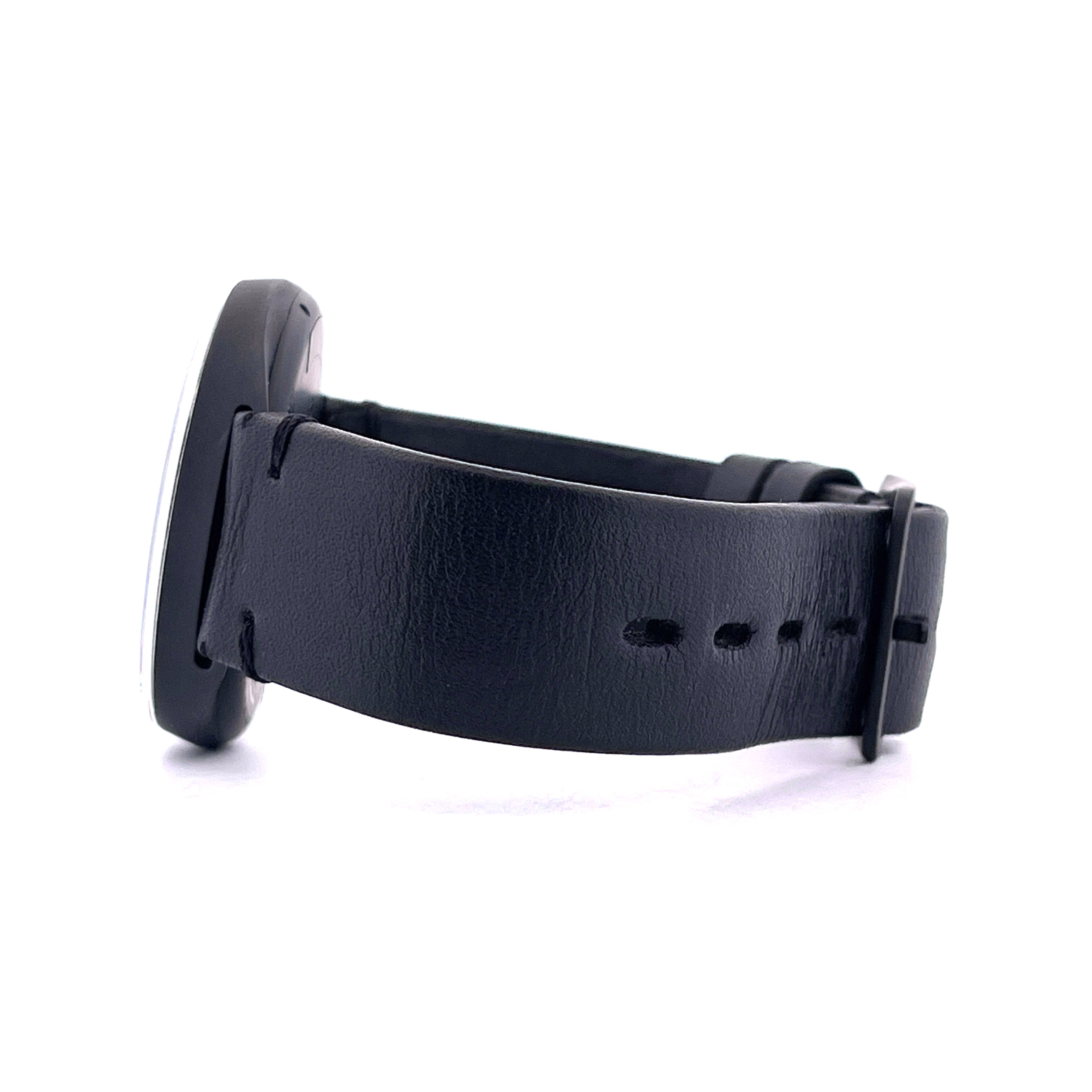 Ressence Type 1 ZZ Chronopassion Automatik aus Titan DLC mit schwarzem Lederarmband Seitenansicht