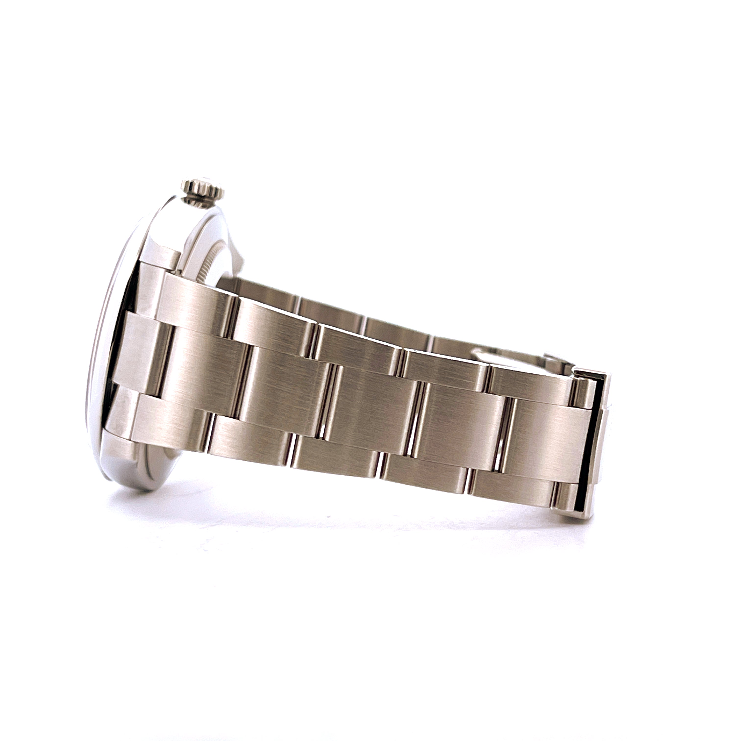 Seitenansicht einer Rolex Oyster Perpetual 41 Green Uhr aus Stahl mit Oyster-Armband