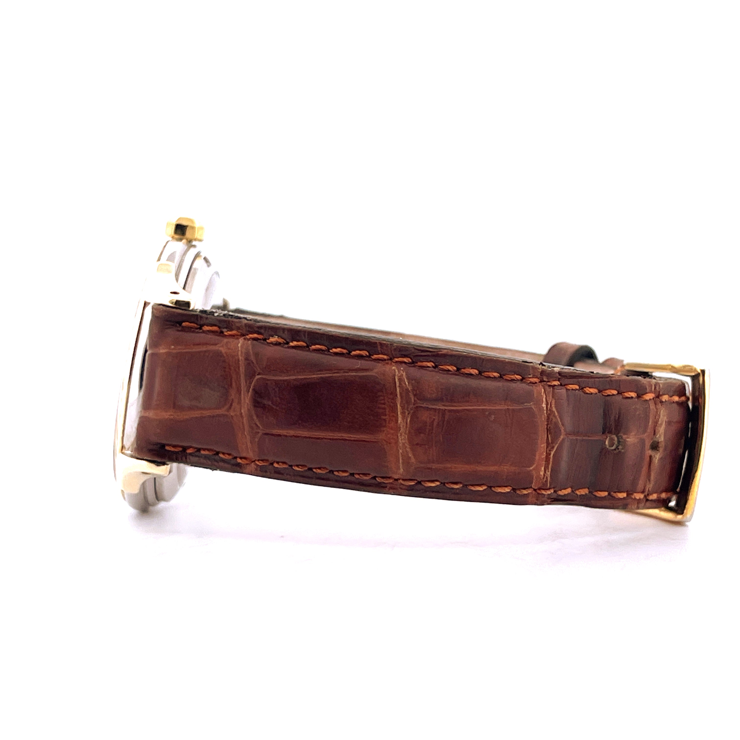 Seitenansicht einer Omega Constellation Pie Pan aus Stahl und Gold mit braunem Lederarmband