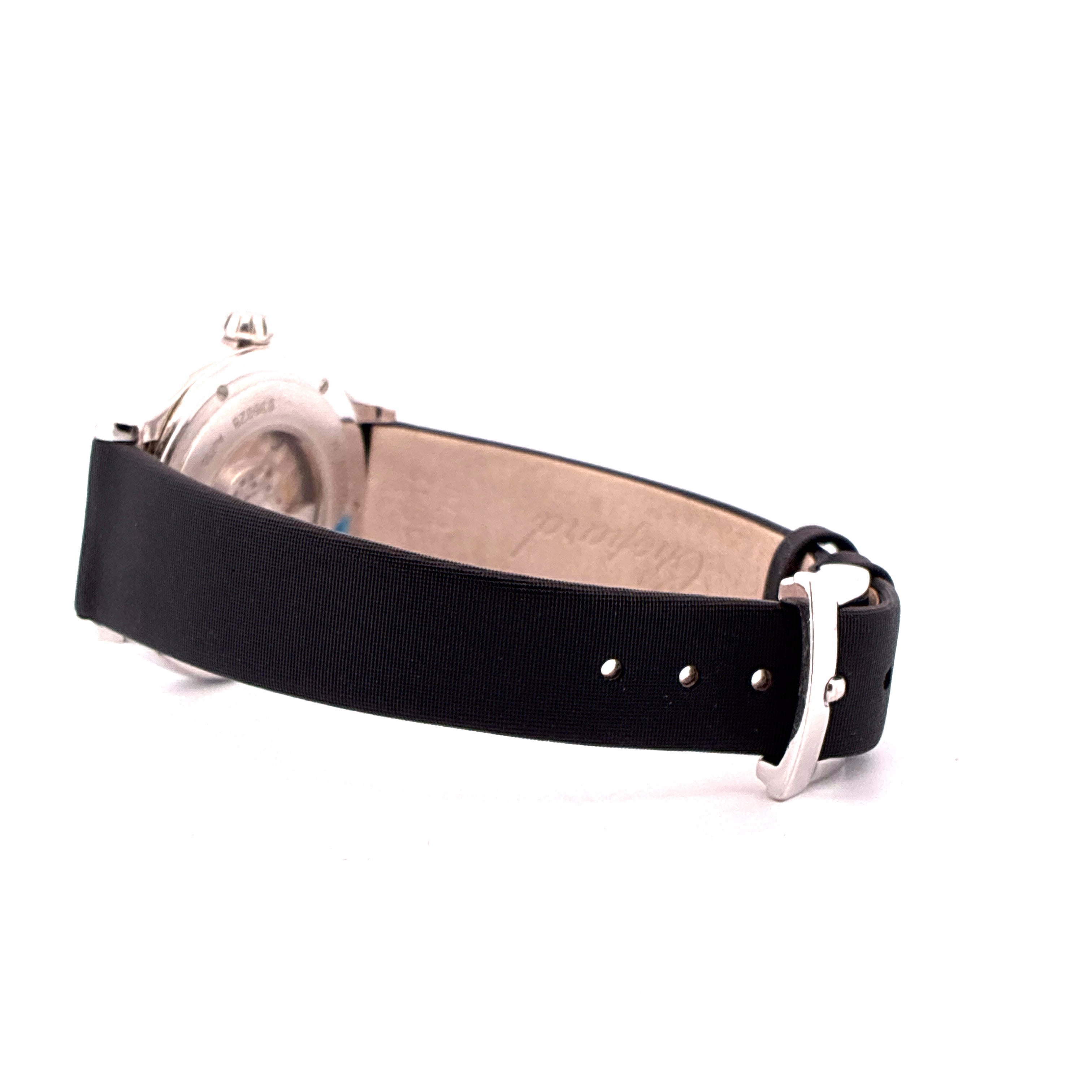 Classic / Diamonds / Whitegold / Box / Certificate of authenticity / Retail price EUR 23.200,00