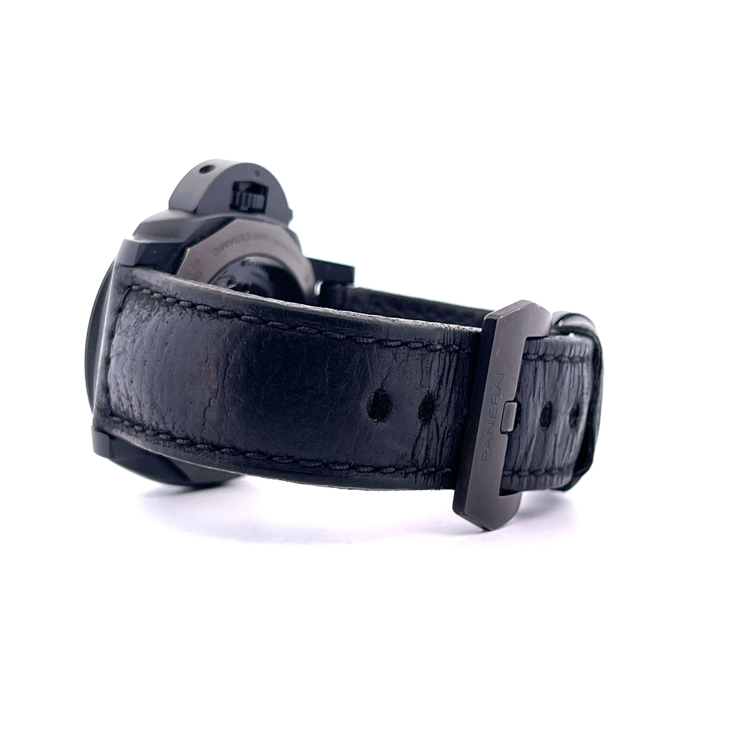 Panerai Luminor 1950 10 Days GMT PAM00335 Ceramic mit schwarzem Lederarmband Seitenansicht