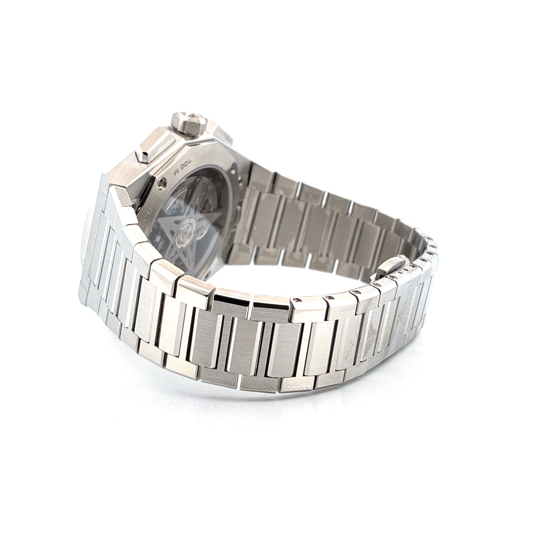 Zenith Defy Skyline Chronograph 2024 Automatik Edelstahl in Seitenansicht mit poliertem Armband