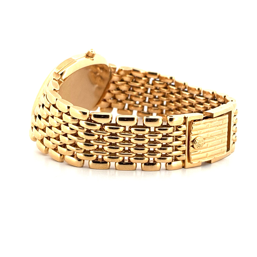 Patek Philippe Ellipse d'Or aus Gelbgold, Seitenansicht mit Armband und Schließe