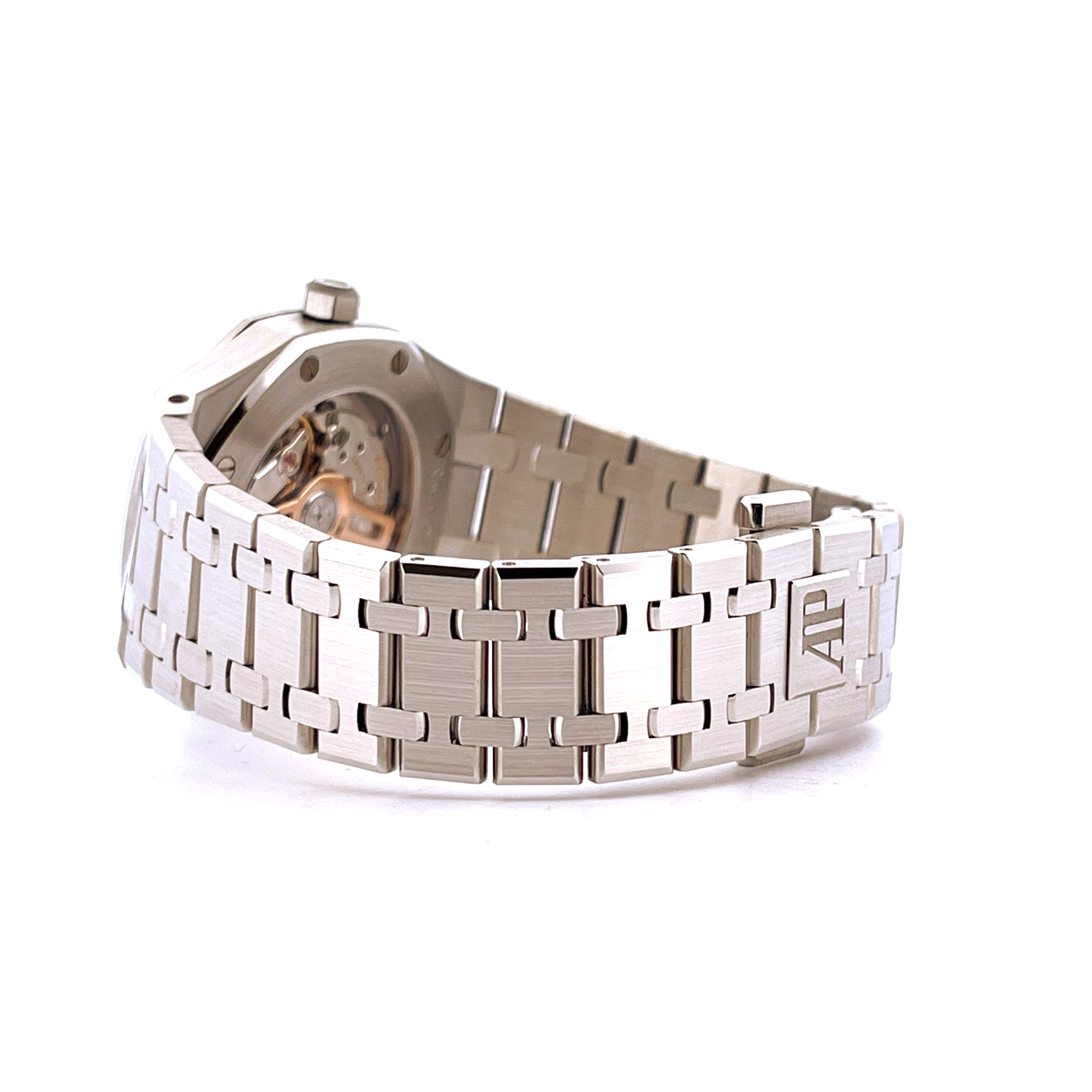 Audemars Piguet Royal Oak 34mm Automatik aus Stahl, Seitenansicht mit Armband und sichtbarem Uhrwerk