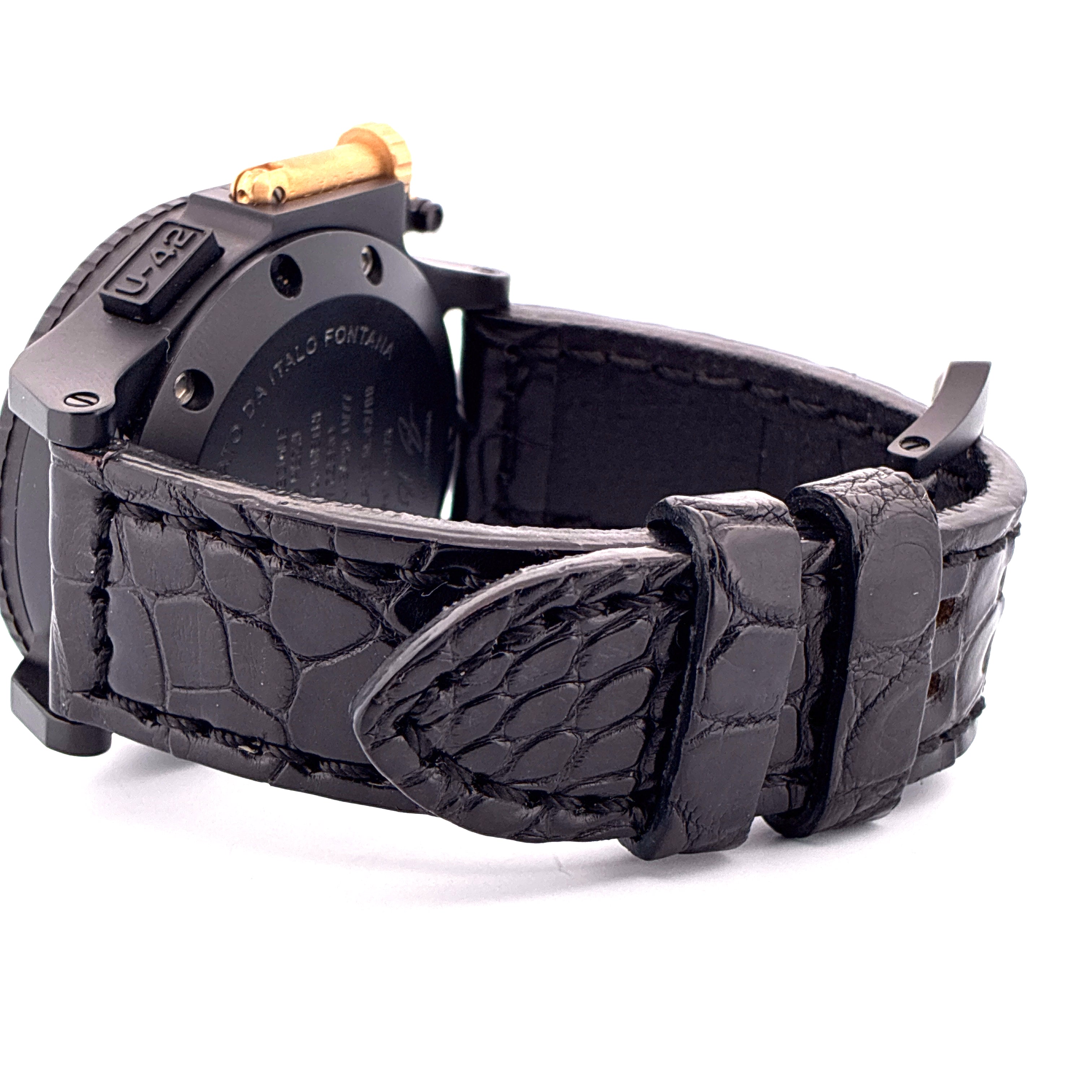 U-Boat U-42 Damenuhr aus Titan mit schwarzem Kroko-Lederarmband in Seitenansicht, Goldkrone