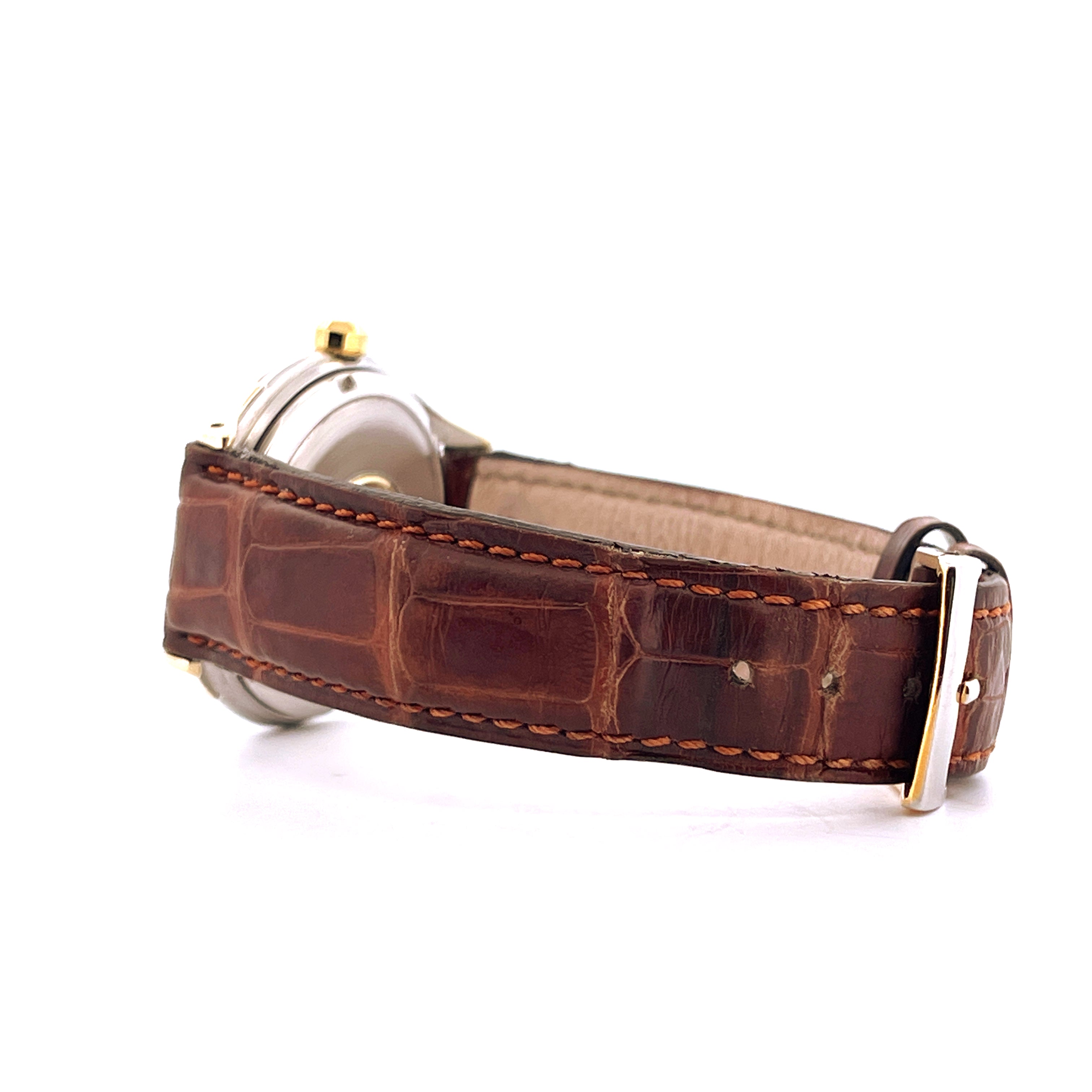 Omega Constellation Pie Pan von 1952, Seitenansicht des braunen Krokodillederarmbands mit Goldschließe