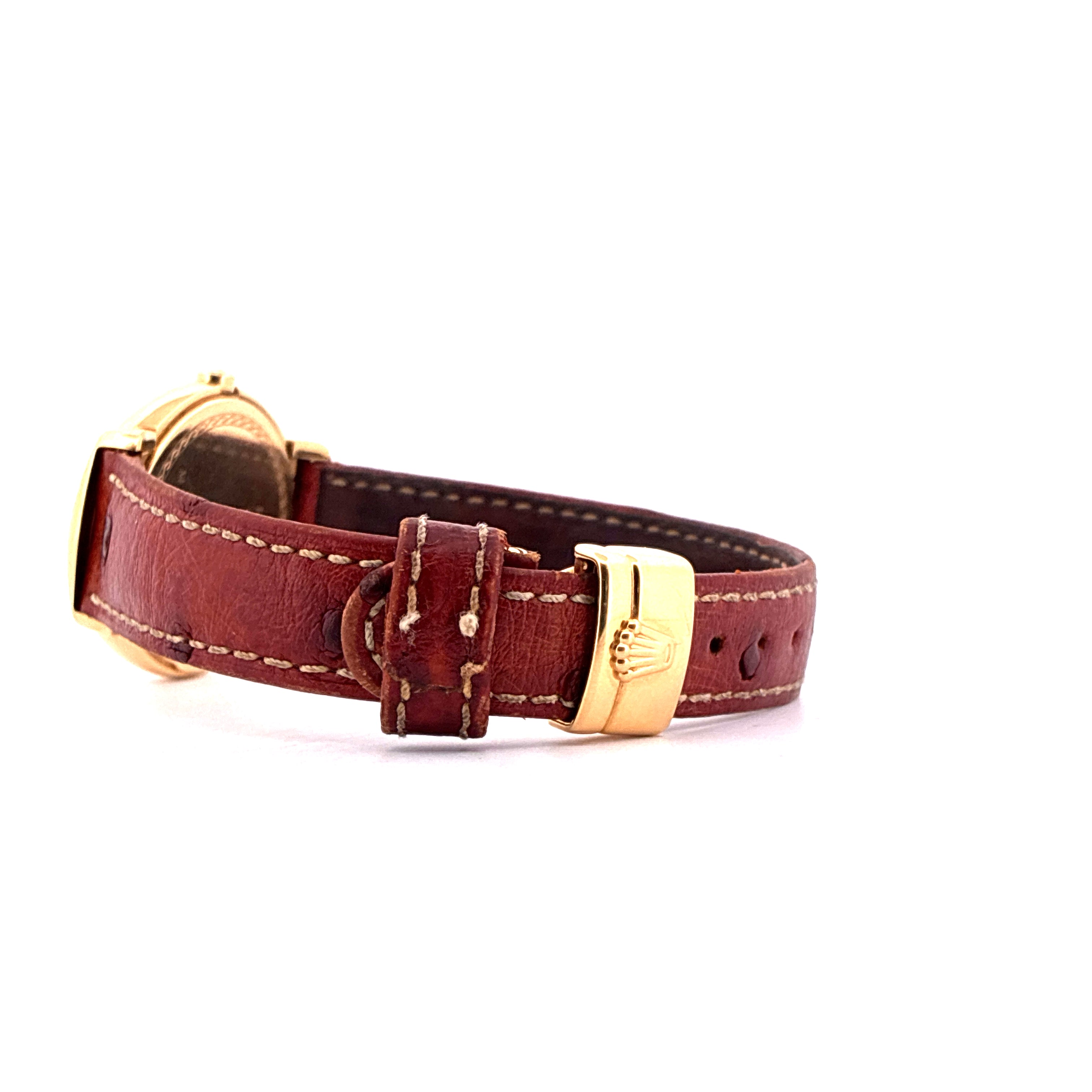 Rolex Cellini Lederarmband mit goldener Dornschliesse mit Krone Detailaufnahme von der Seite