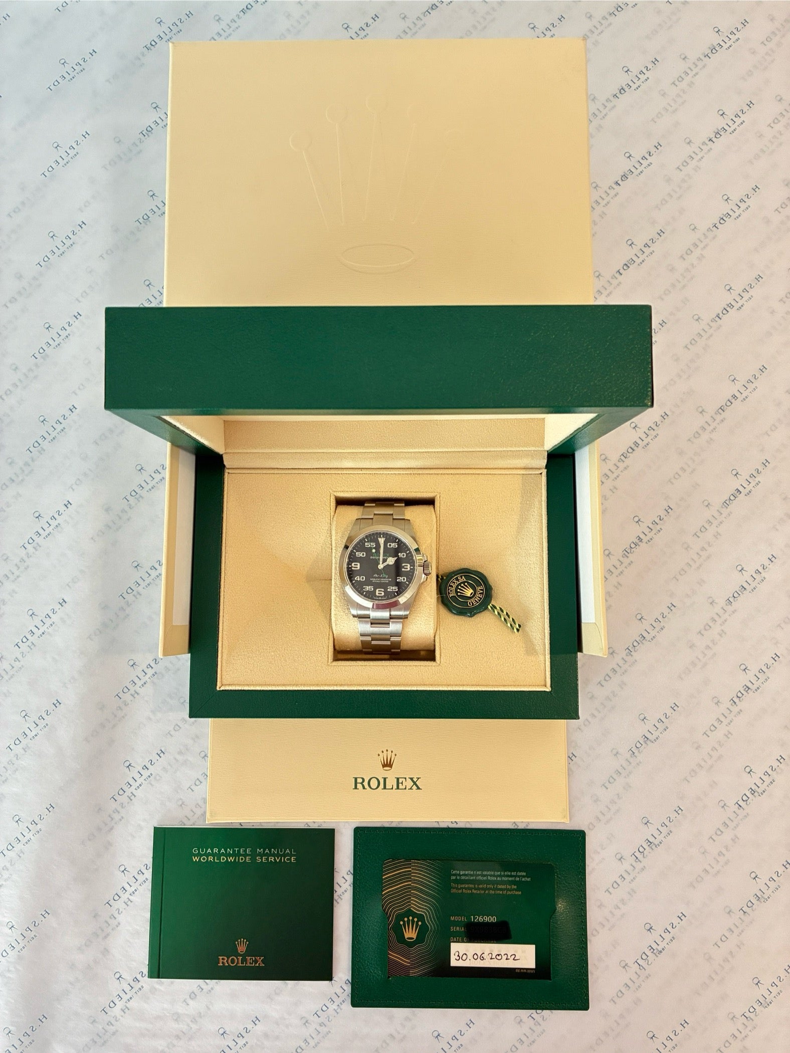Rolex Air King 126900 Automatik mit Stahlgehäuse und Box in Nahaufnahme