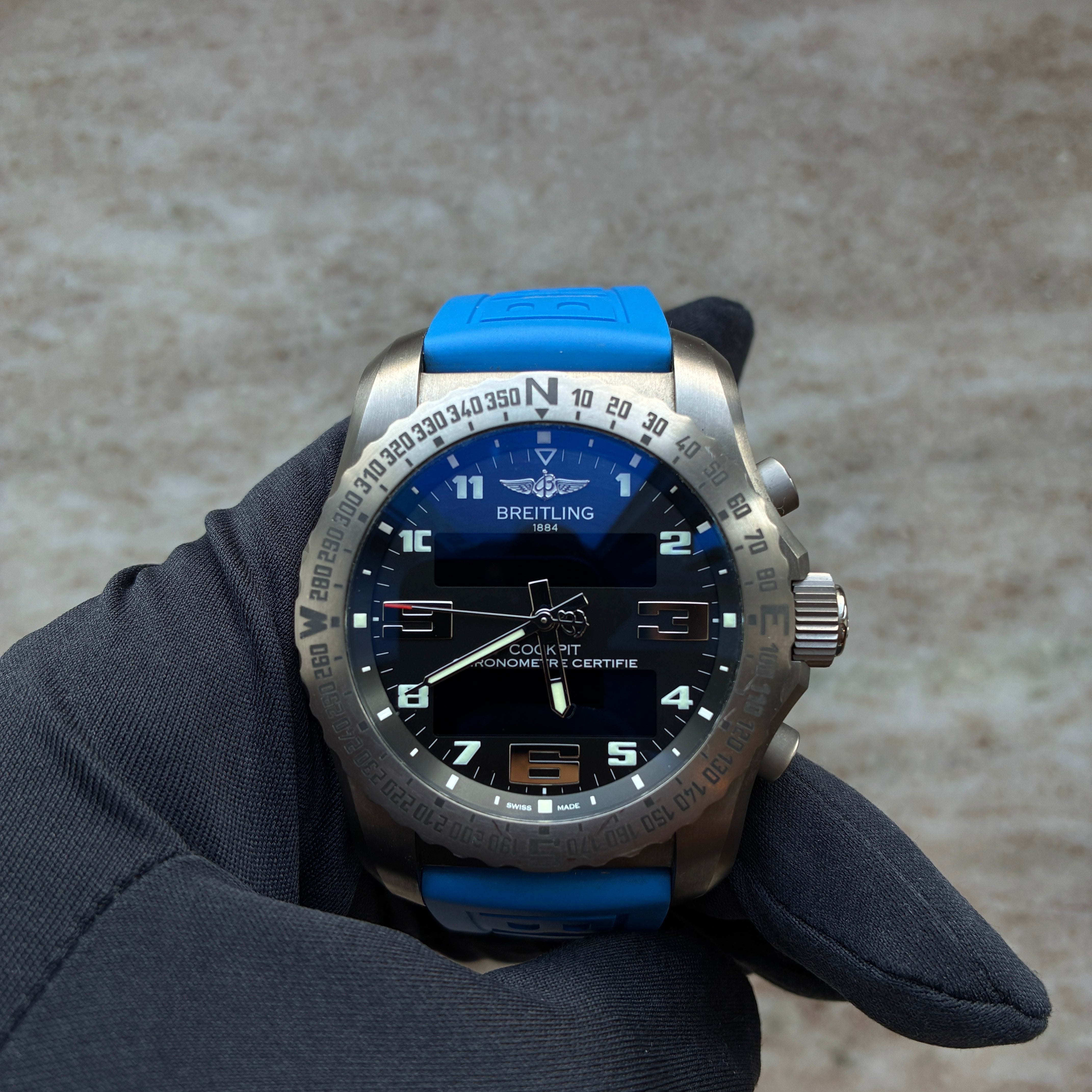 Cockpit B50 Titan Quarz / Blue Strap / incl Black Strap and Folding Clasp / very good Condition / premium Full Set / Germany 2015
