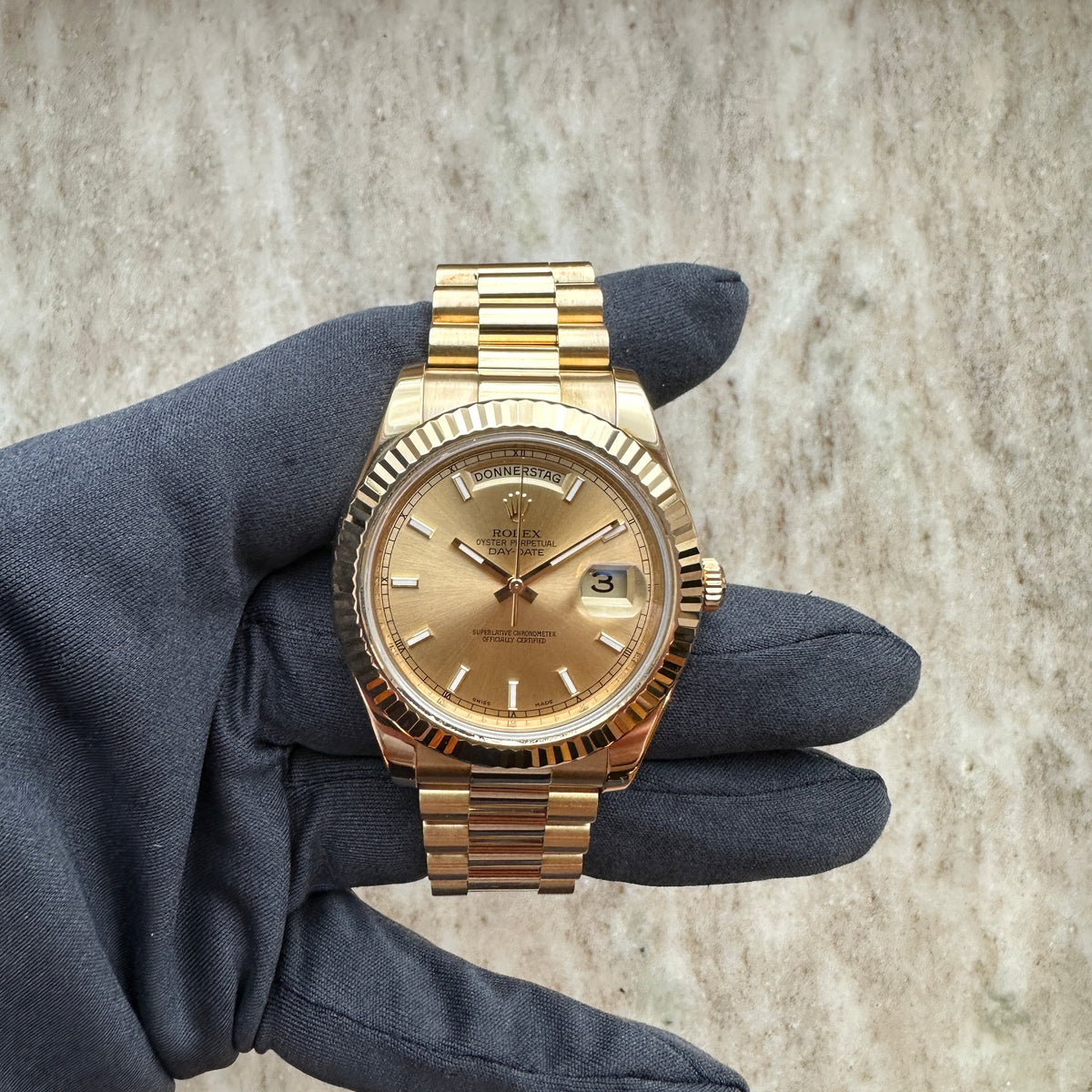Day-Date II Gold Dial 218238 / Full Set / 2012