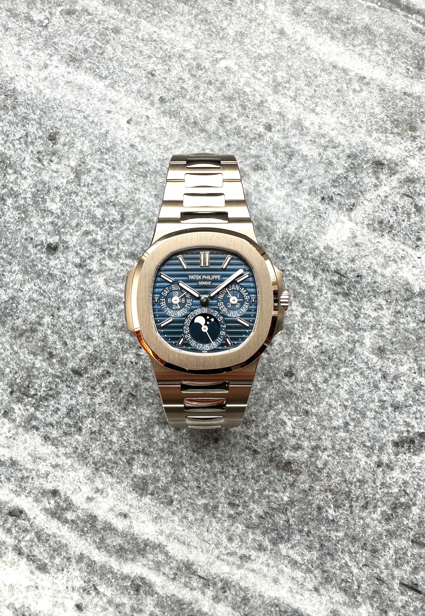 Patek Philippe Nautilus
Perpetual Calendar -Full Set- 2019