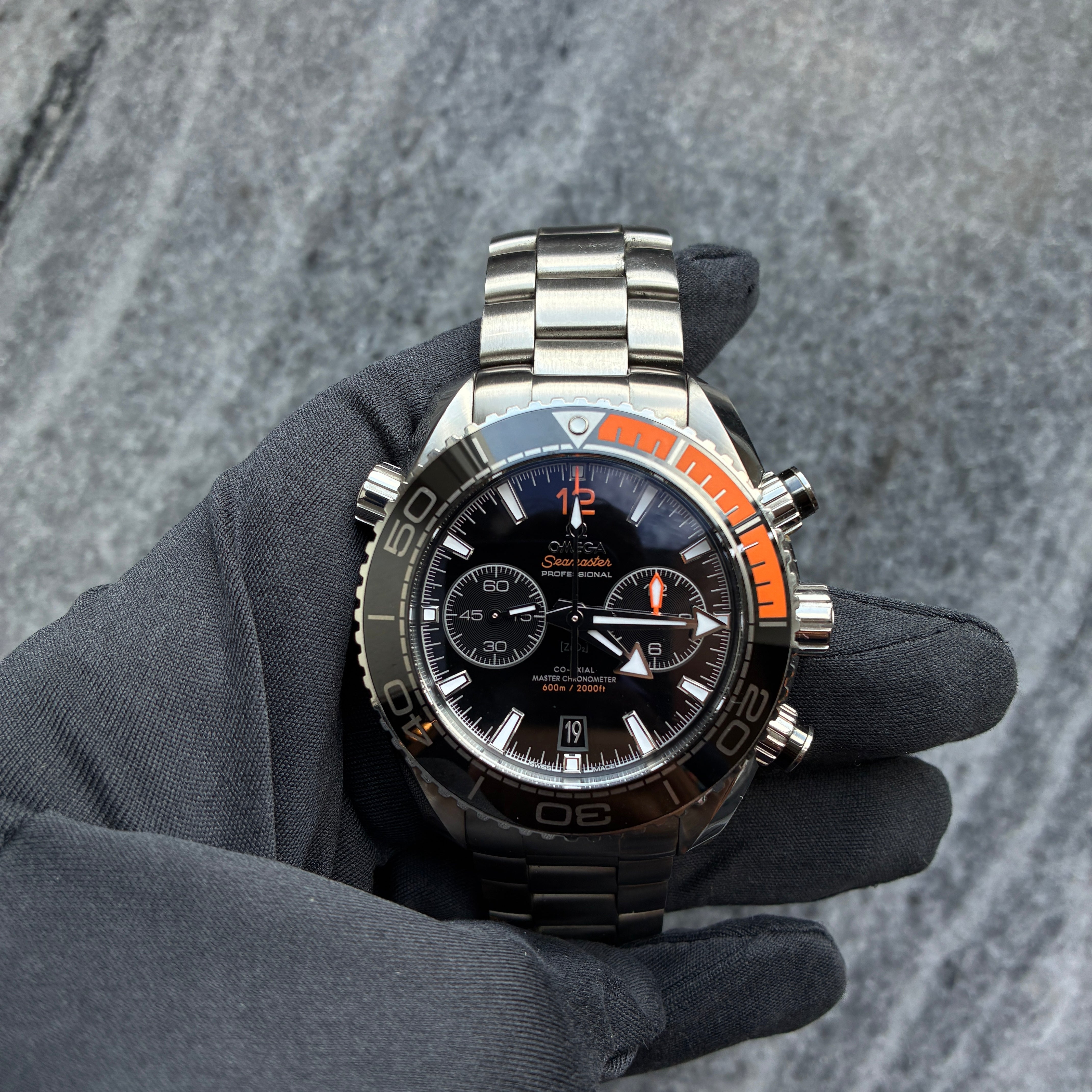 Seamaster Planet Ocean Chronograph / Box & Papers / 2019