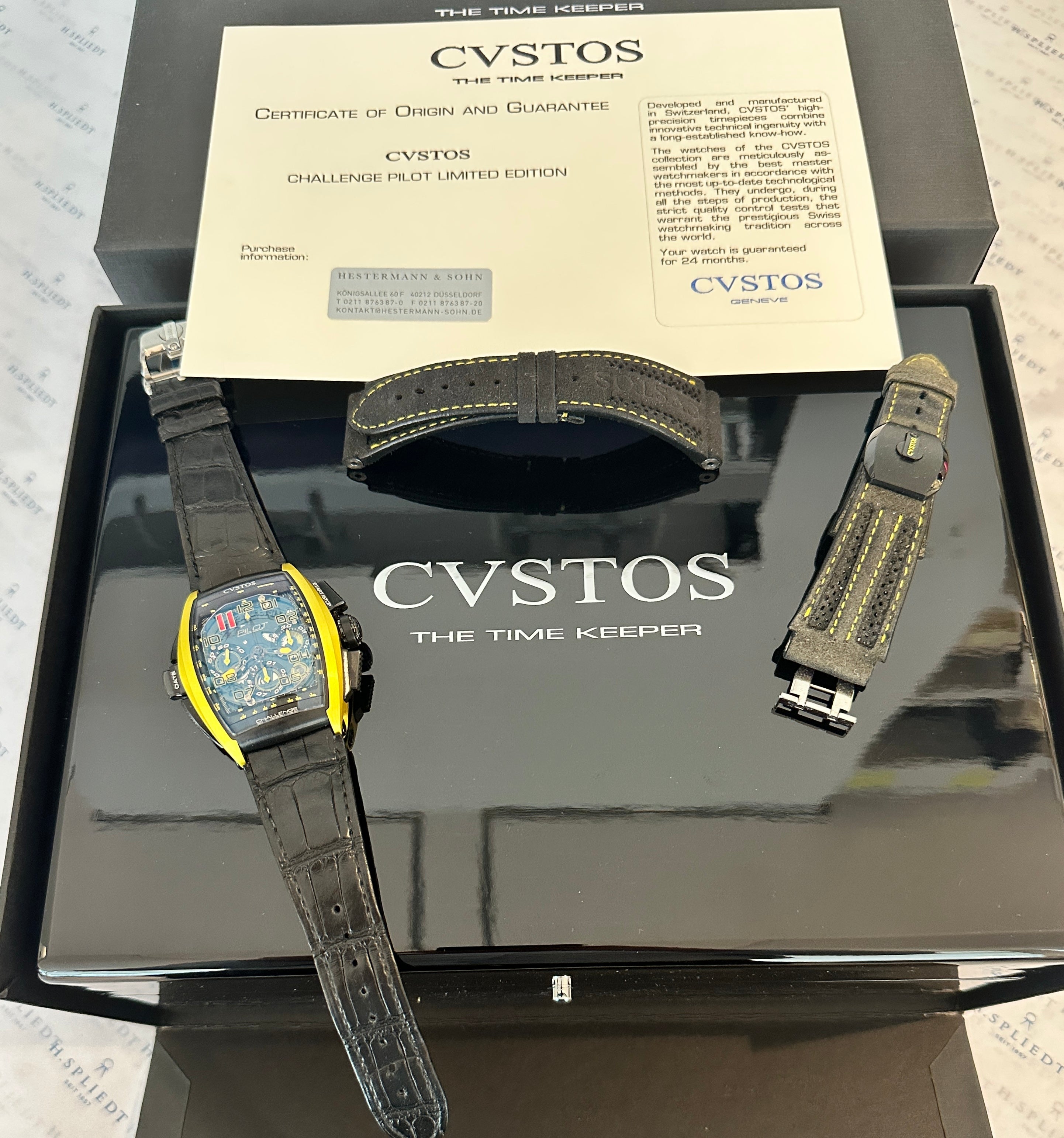 Cvstos Challenge Pilot Yellow Eagle 458 Italy Limited Edt. 200 Uhr mit gelbem Gehäuse und Lederband in Originalverpackung