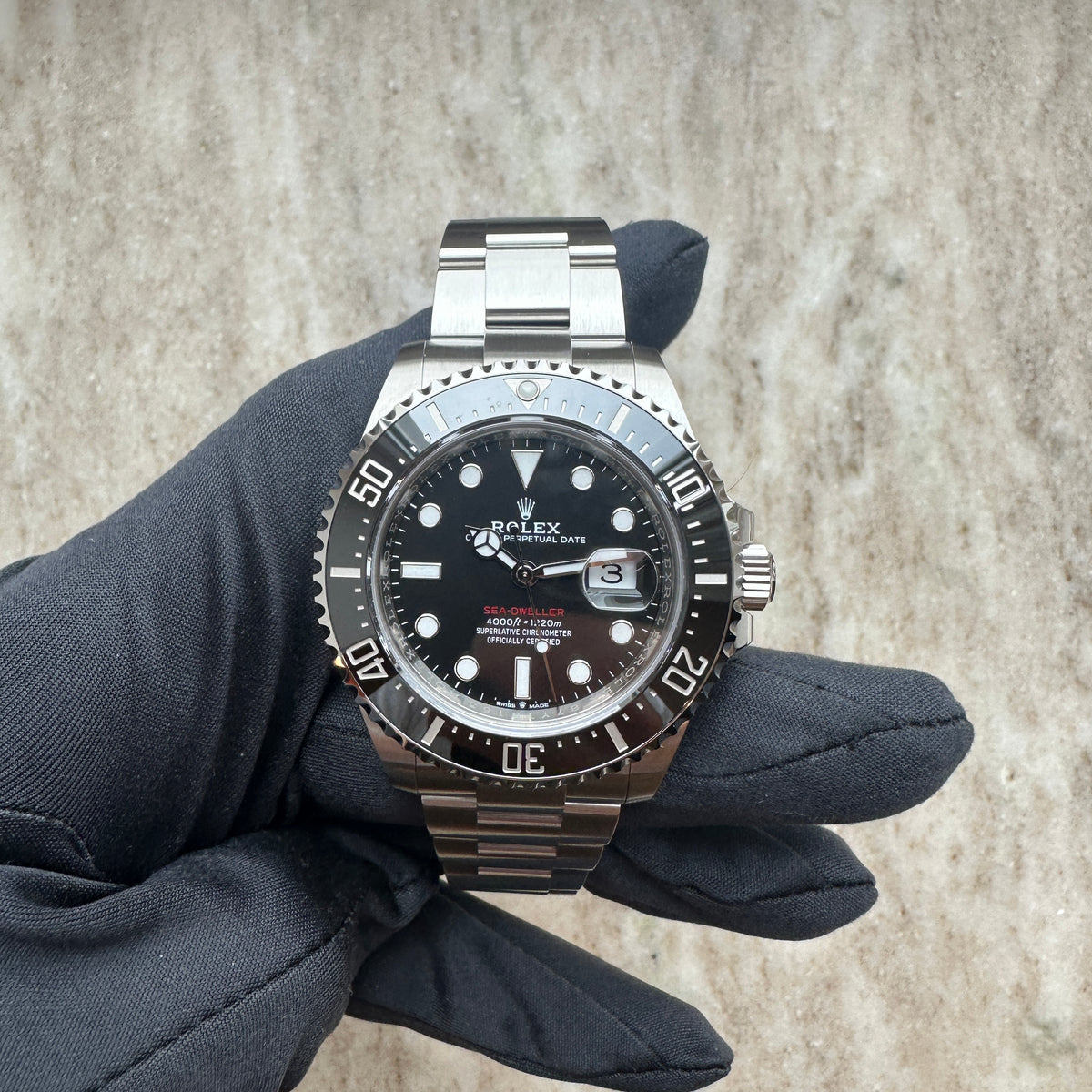 Sea-Dweller Black Dial / 126600 / Premium Full Set / 2021