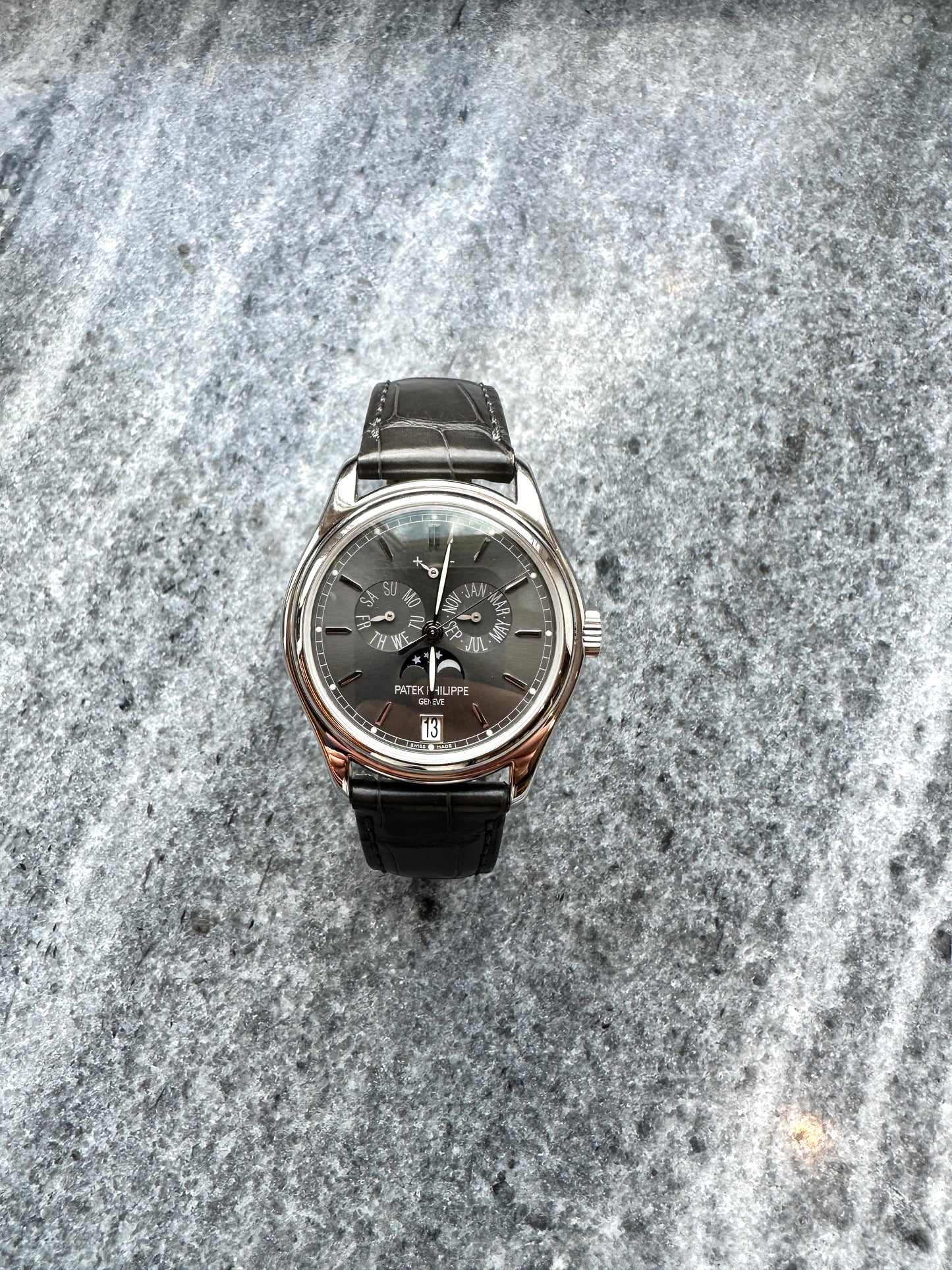 Patek Philippe 5146P-001 / Annual Calendar / Platinum (2012)