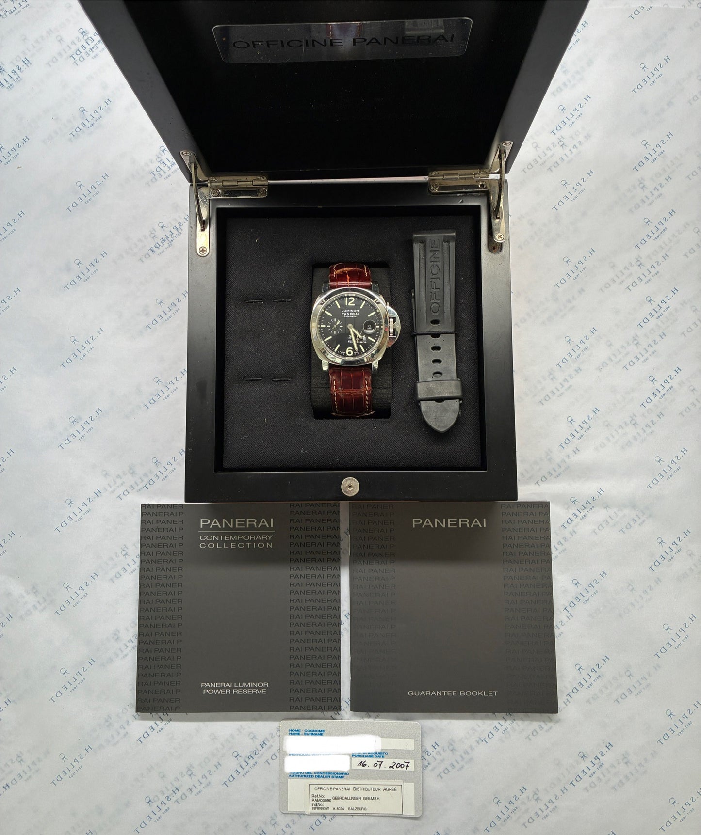 Panerai Luminor Power Reserve / 44mm / Second strap / 2007 / Box & Papers