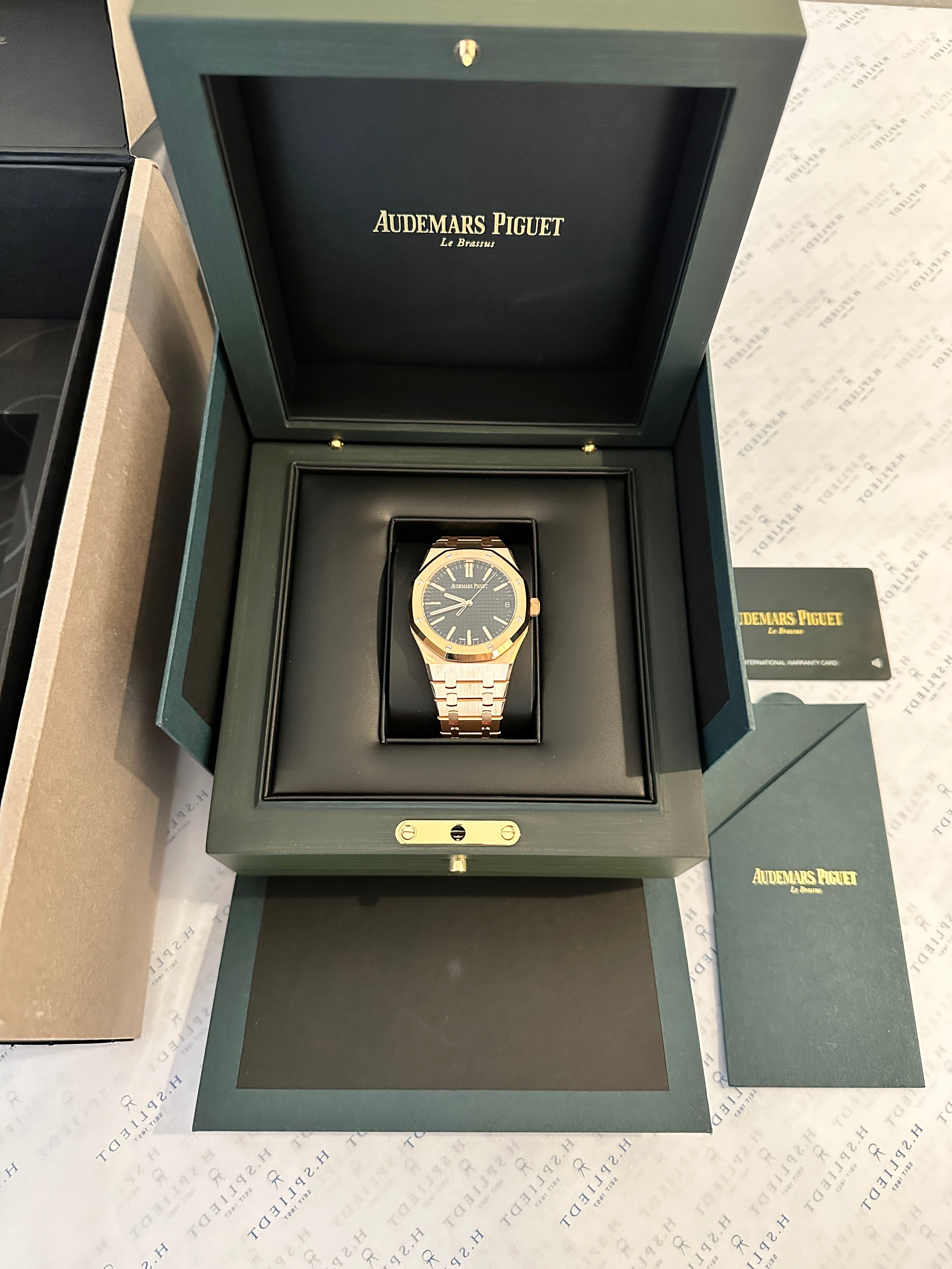 Audemars Piguet Royal Oak 15510OR Roségold im geöffneten Etui mit Garantiekarte