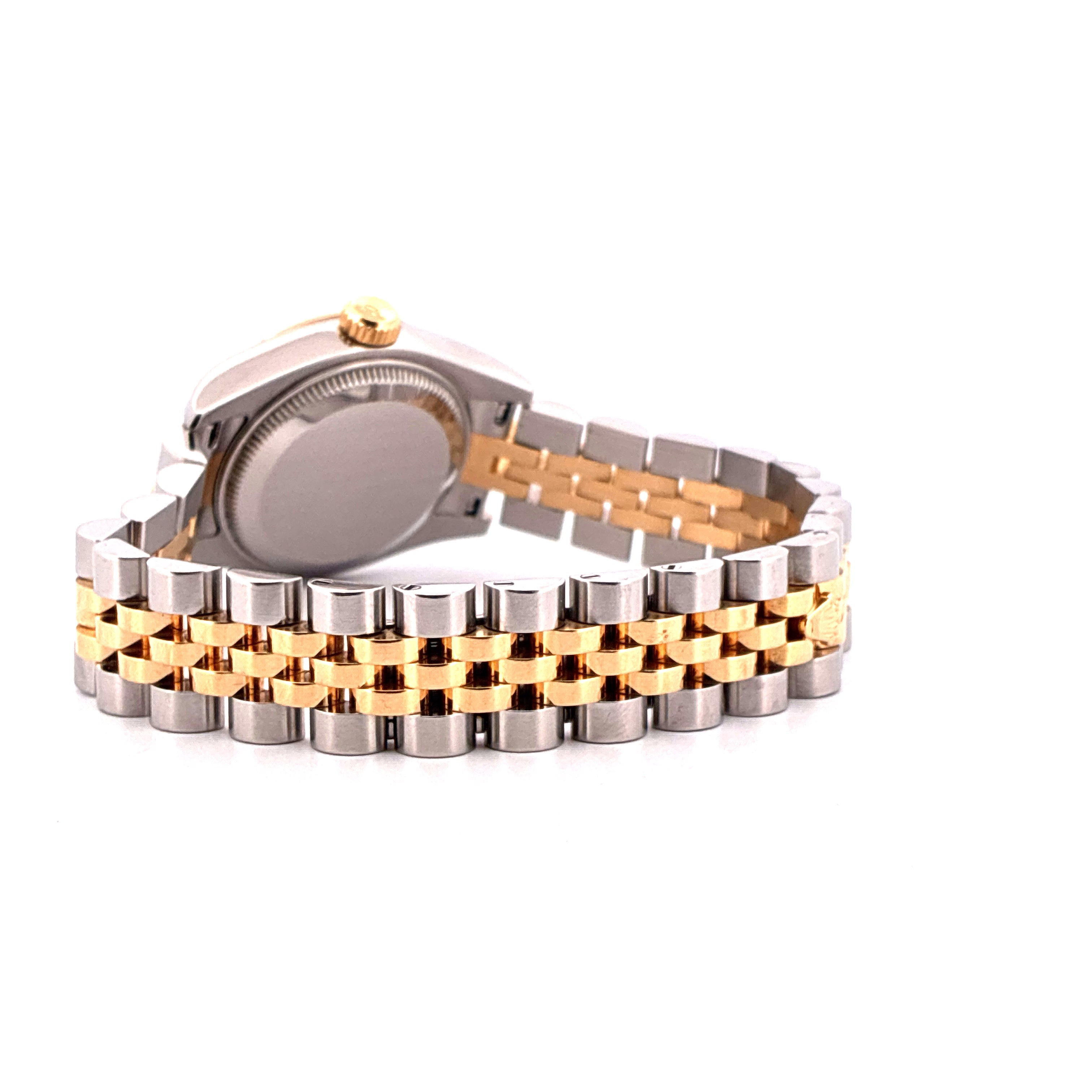 Rolex Lady-Datejust Bicolor Armband Detailansicht mit Gold- und Stahlsegmenten auf weißem Hintergrund