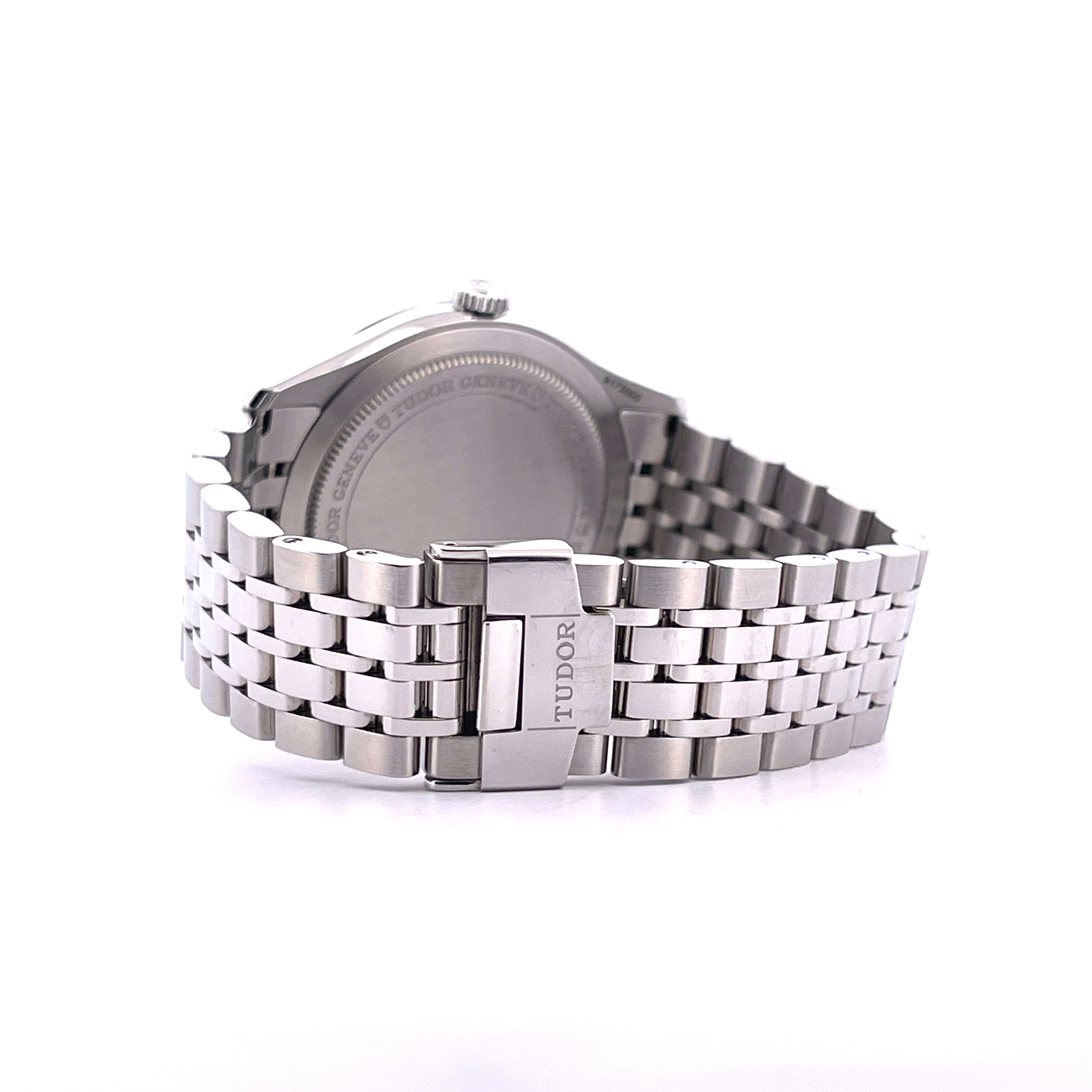 Tudor 1926 -2020- Armbanduhr, Rückansicht des Edelstahlgehäuses und des Armbands mit Tudor-Schließe