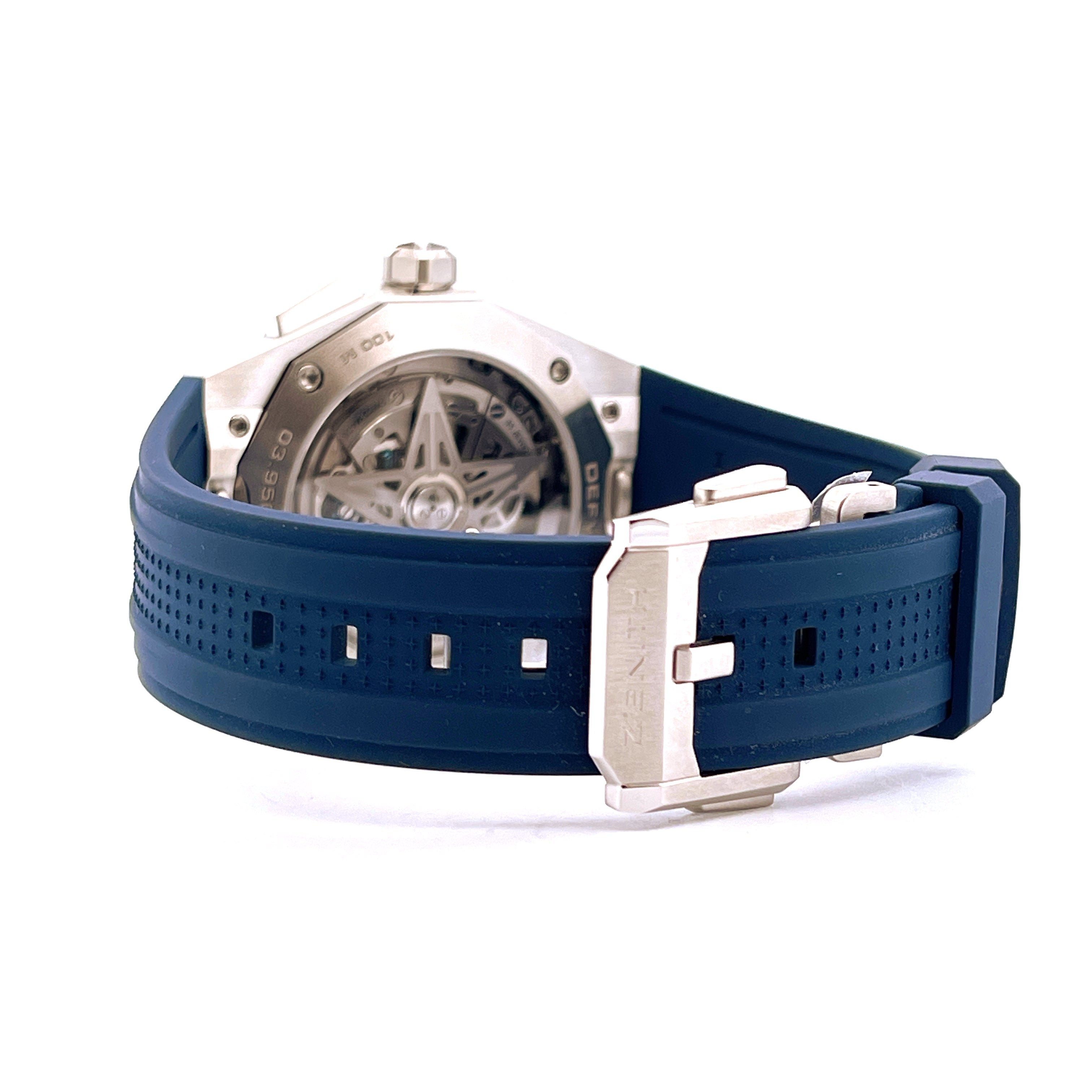 Rückansicht einer Zenith Defy Skyline Blue aus Edelstahl mit blauem Kautschukarmband und Dornschließe