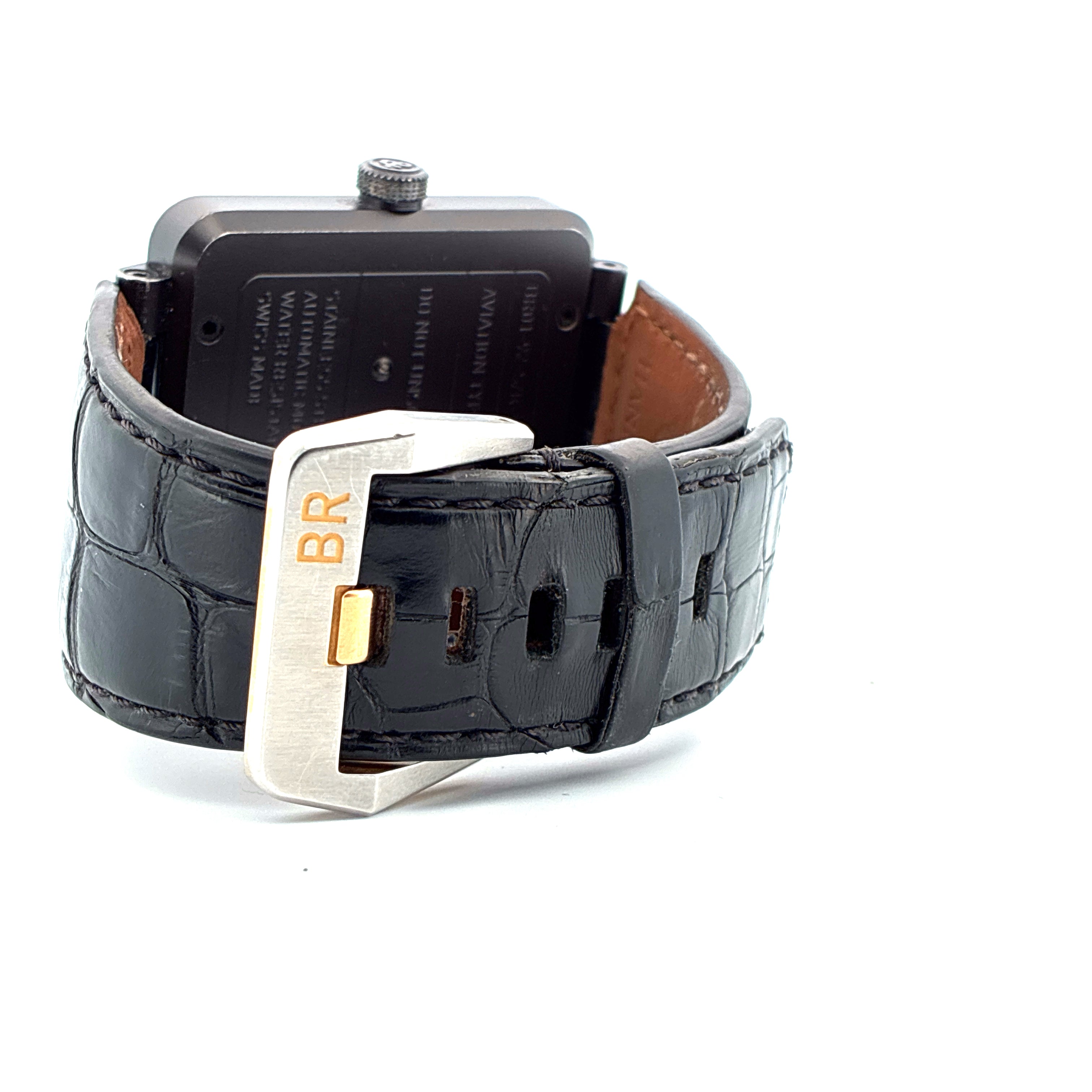Bell & Ross Aviation Military mit schwarzem Krokodillederarmband und silberner Schließe mit BR-Logo