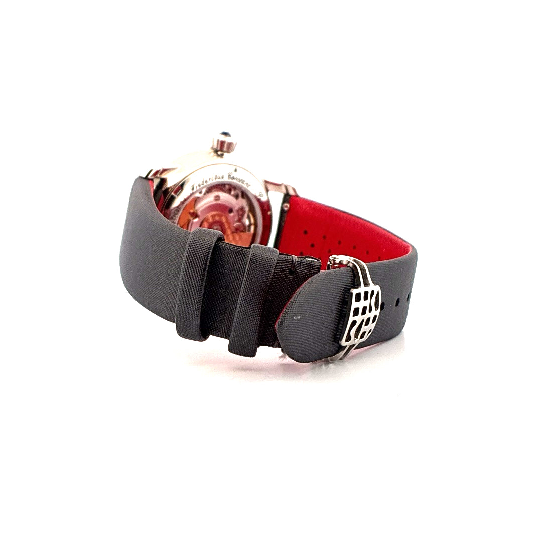 Rückseite einer Frederique Constant Uhr mit schwarzem Armband und rotem Innenfutter