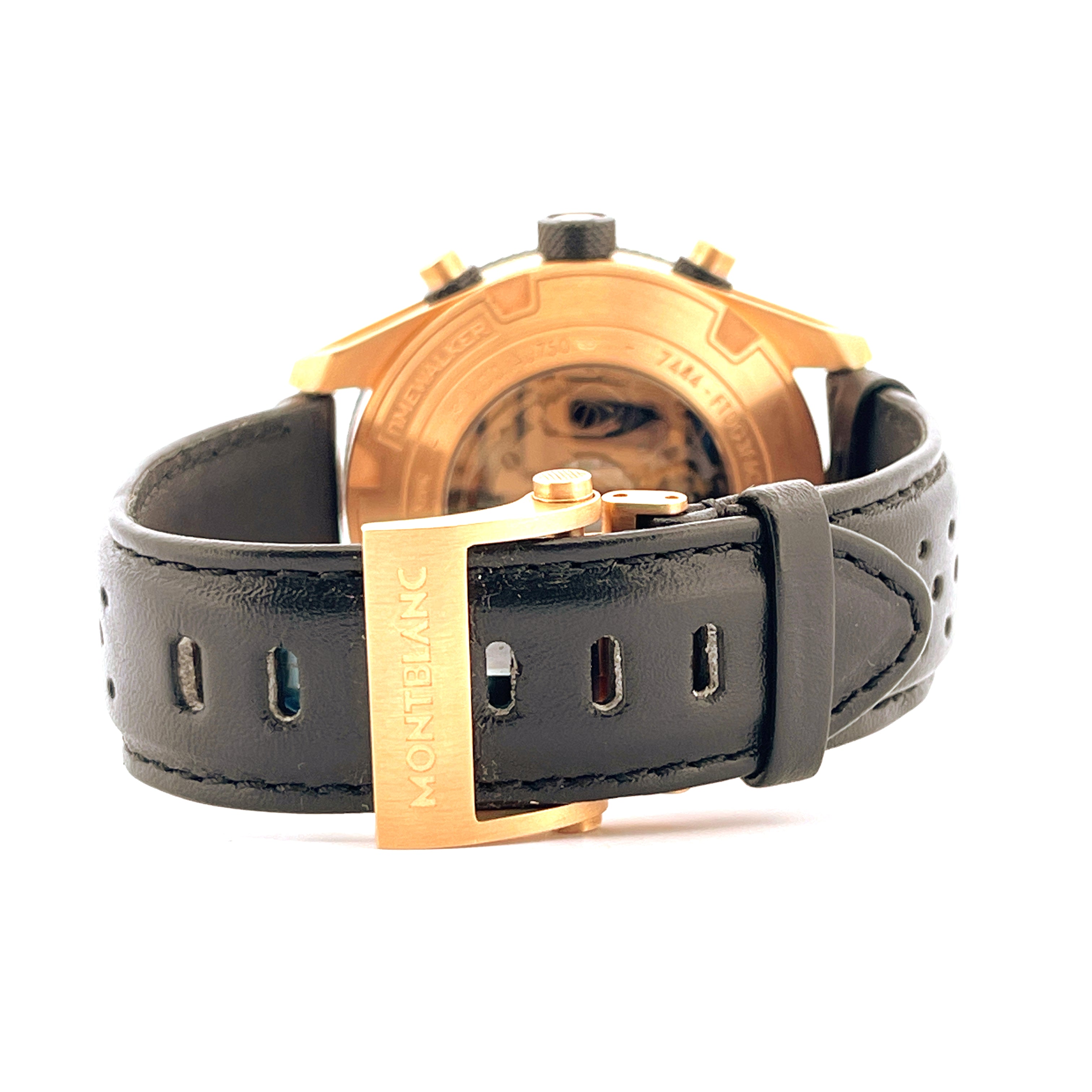 Detailansicht des Montblanc Timewalker Chronographen mit schwarzem Lederarmband und Rotgoldschließe