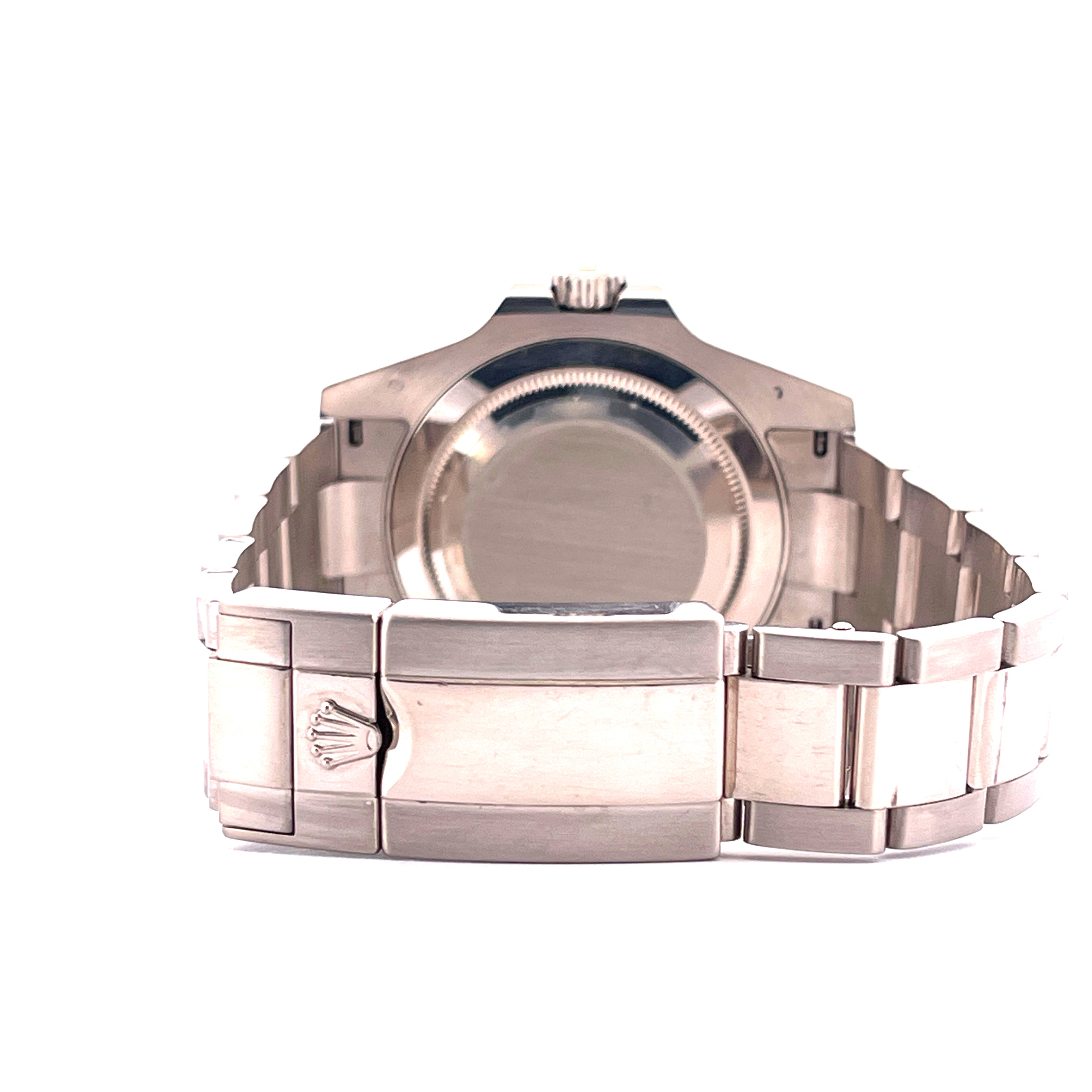 Rückansicht einer gebrauchten Rolex GMT-Master II in Weißgold mit geschlossenem Armband