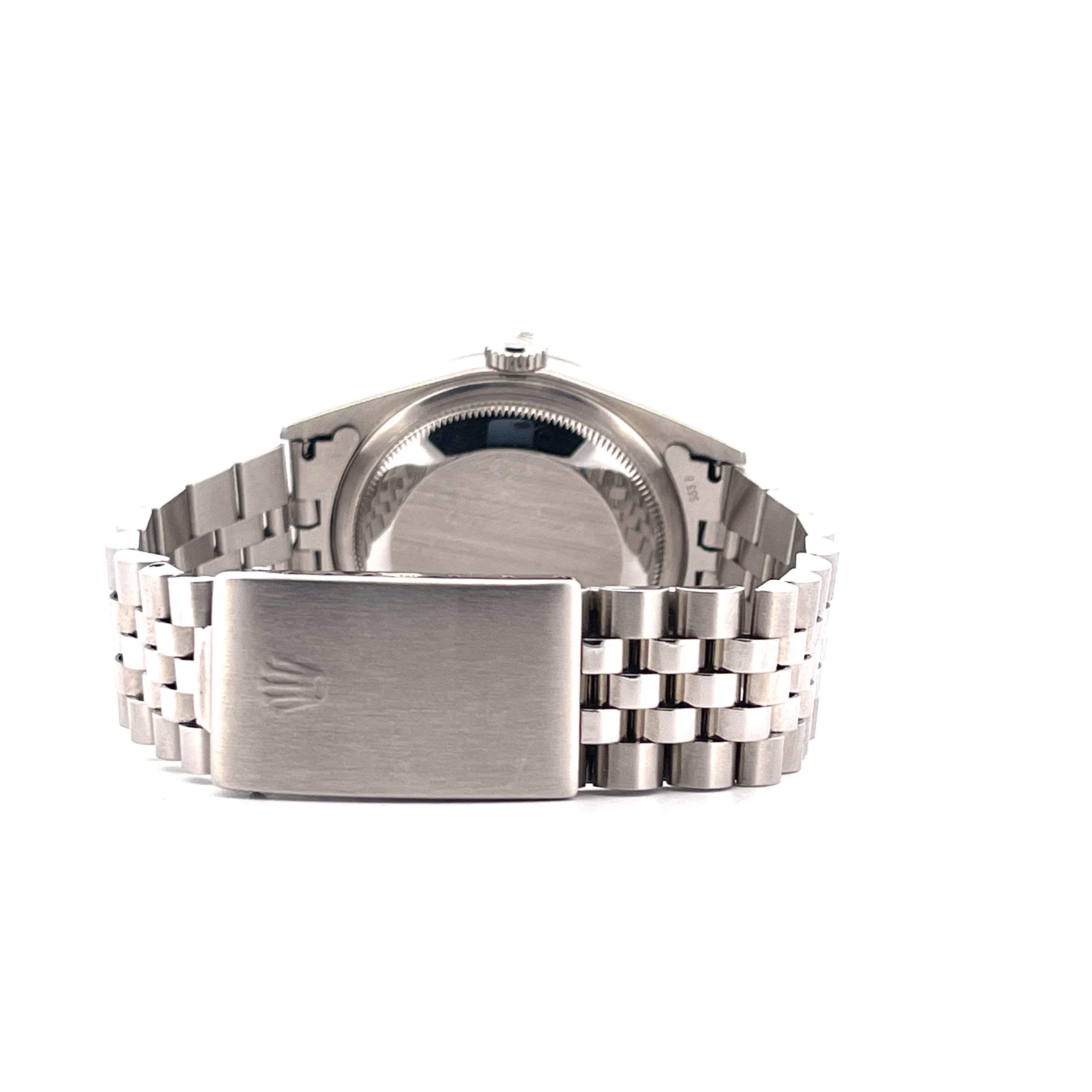 Rückansicht einer Rolex Datejust 36 aus Edelstahl mit silbernem Jubilee-Armband und einem verdeckten Schliessenmechanismus