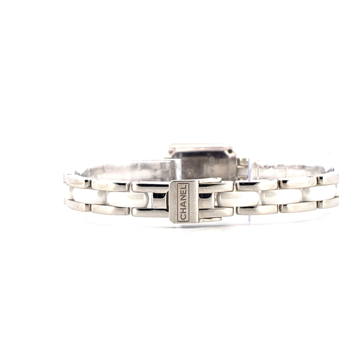 Chanel Première Uhr mit Edelstahl/Keramik-Armband und Logo-Schließe in Nahaufnahme
