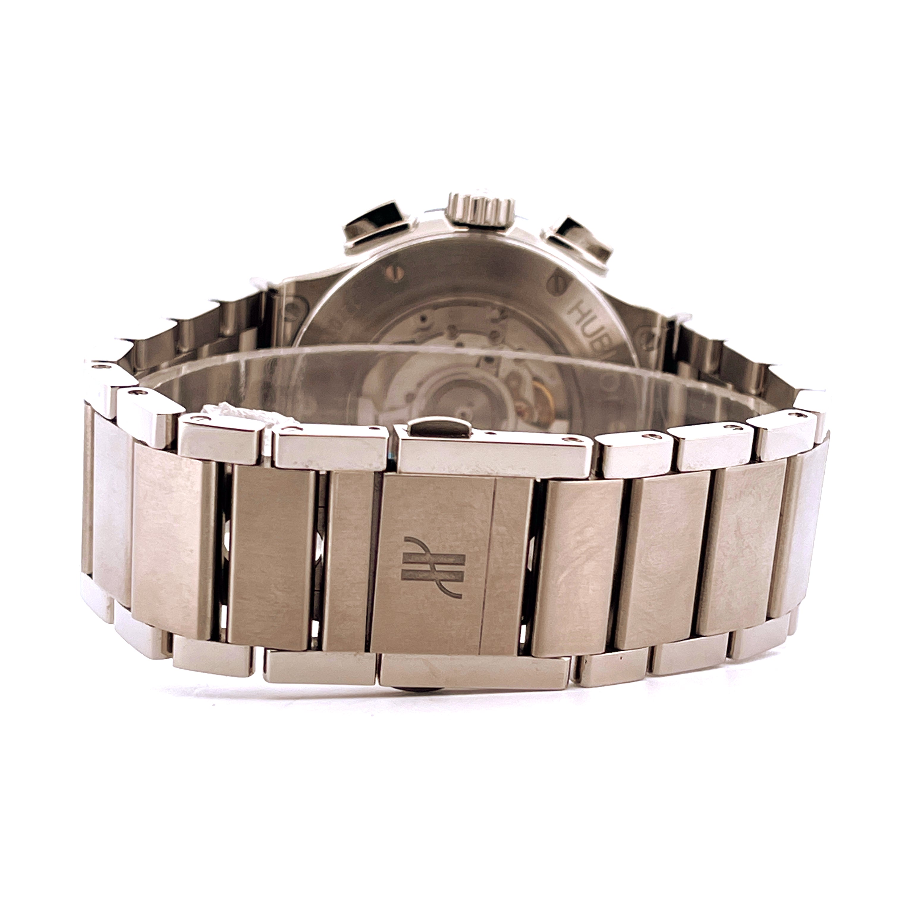 Hublot Classic Fusion Chronograph Titan Automatik Armband mit HP-Logo auf weißem Hintergrund