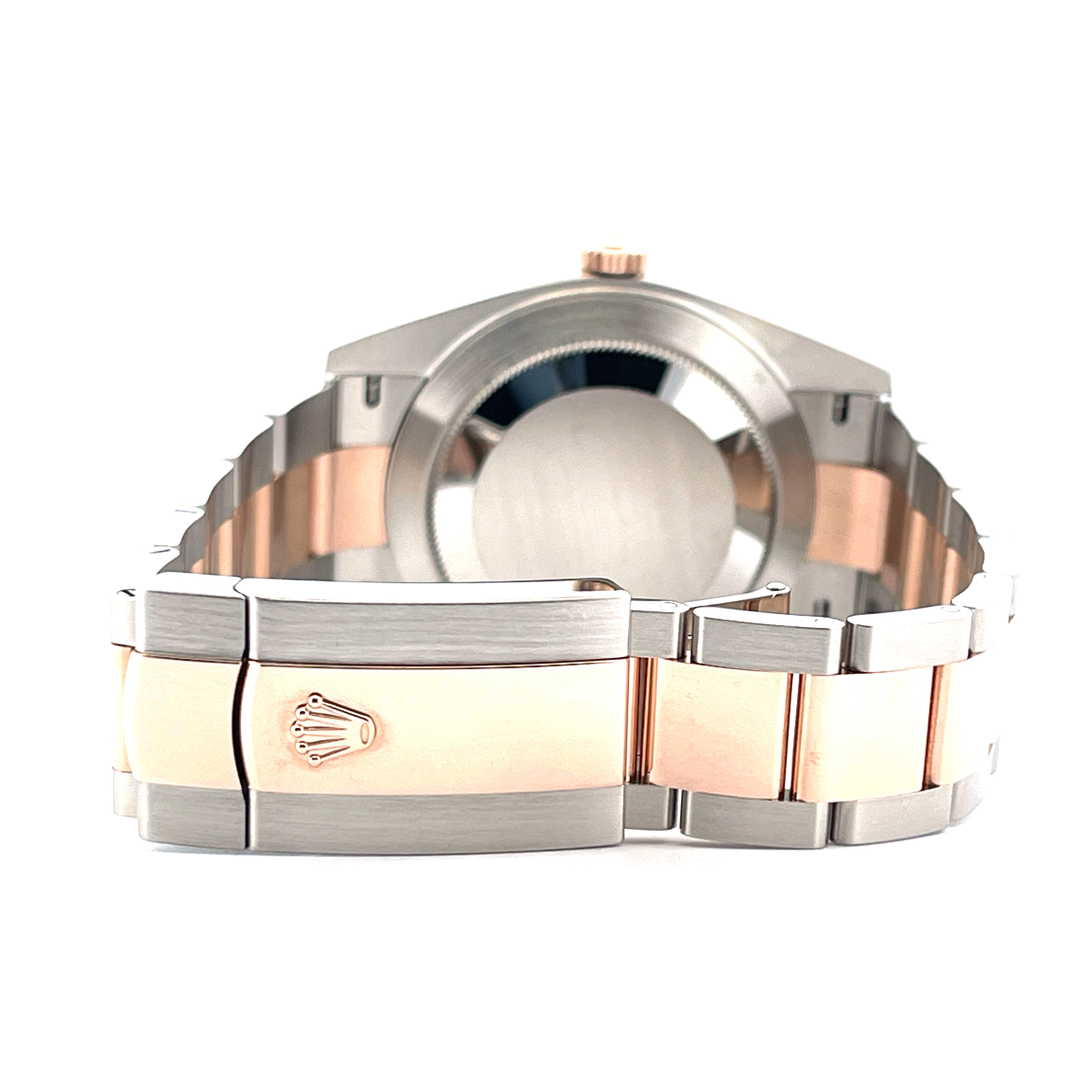 Rolex Datejust 41 Wimbledon Oyster mit Stahl- und Goldarmband, Schließe mit Rolex-Krone, Rückseite sichtbar