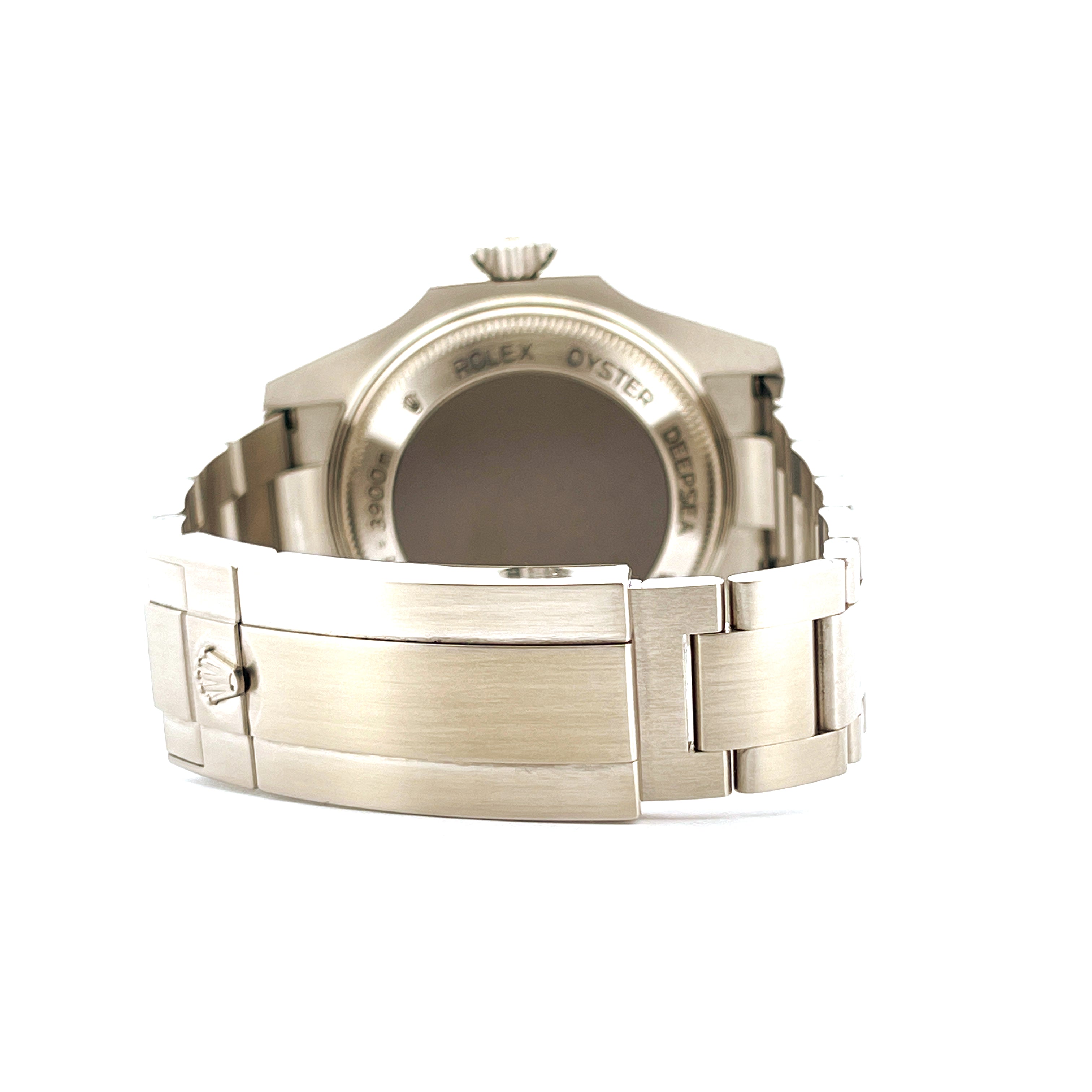 Rolex Sea-Dweller Deepsea Rückansicht mit Stahlband und Schließe auf weißem Hintergrund