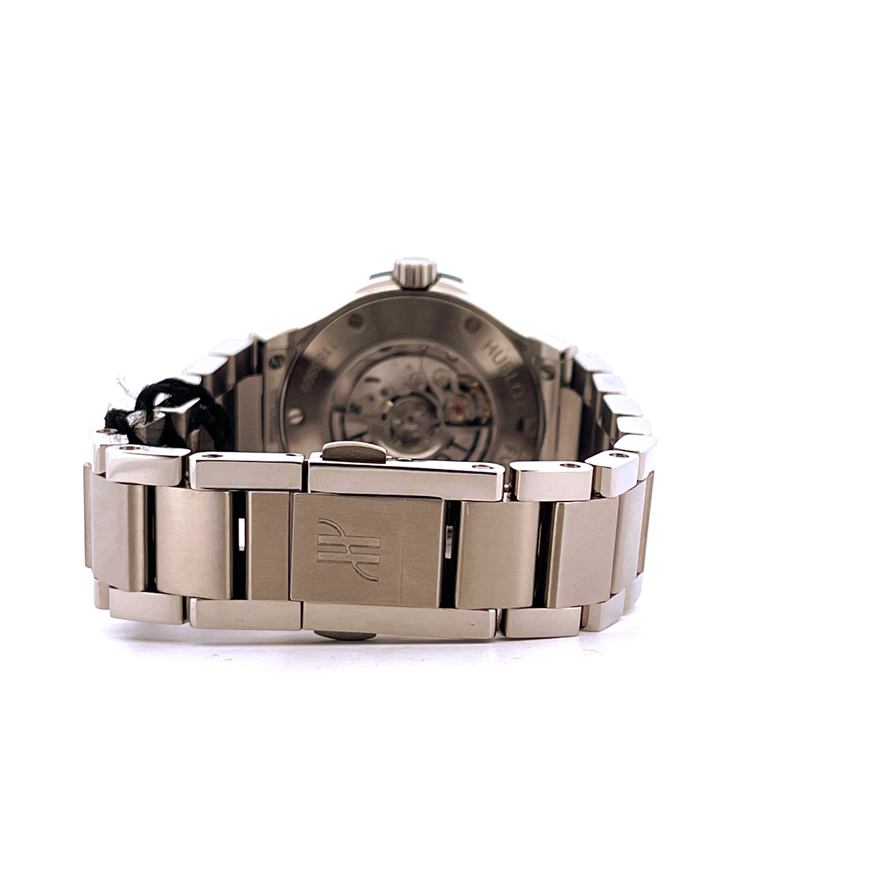 Hublot Classic Fusion 33mm Automatik Titan von hinten mit sichtbarem Uhrwerk und Schließe