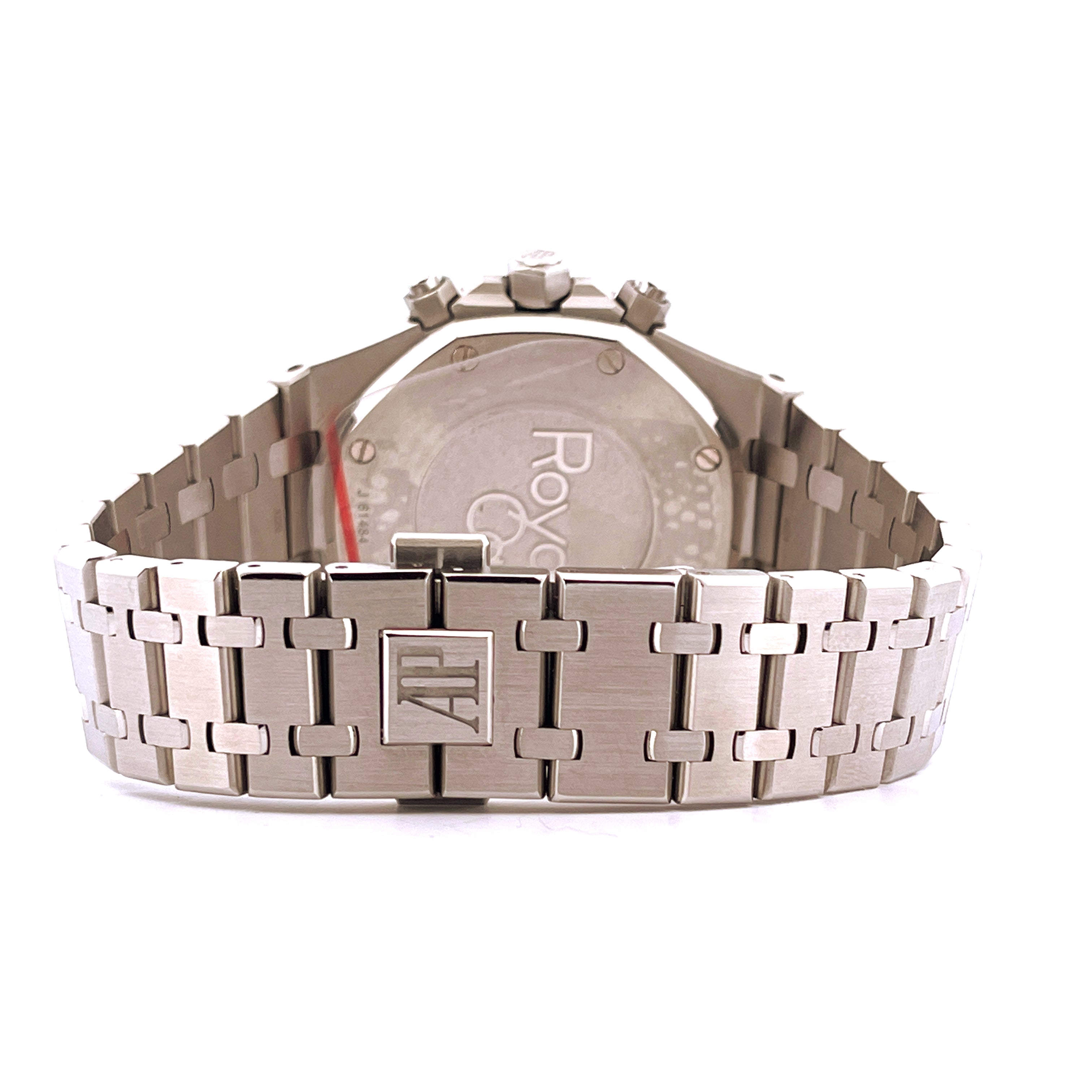 Audemars Piguet Royal Oak Chronograph 26331ST Rückseite mit AP-Logo auf silbernem Armband