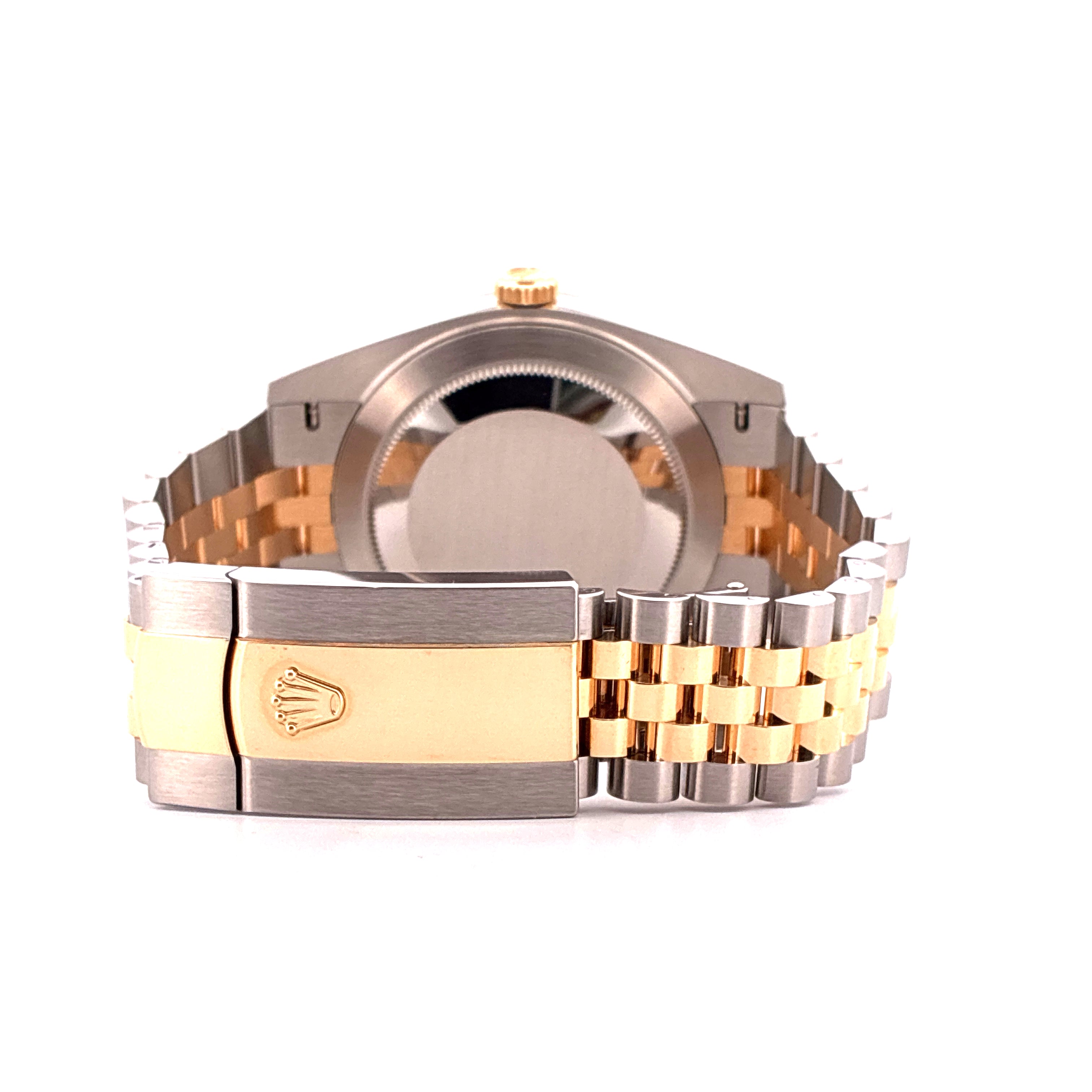 Rolex Datejust 41 Bicolor aus der Rückansicht mit Juwelenschließe und zweiarmigem Jubilee-Armband