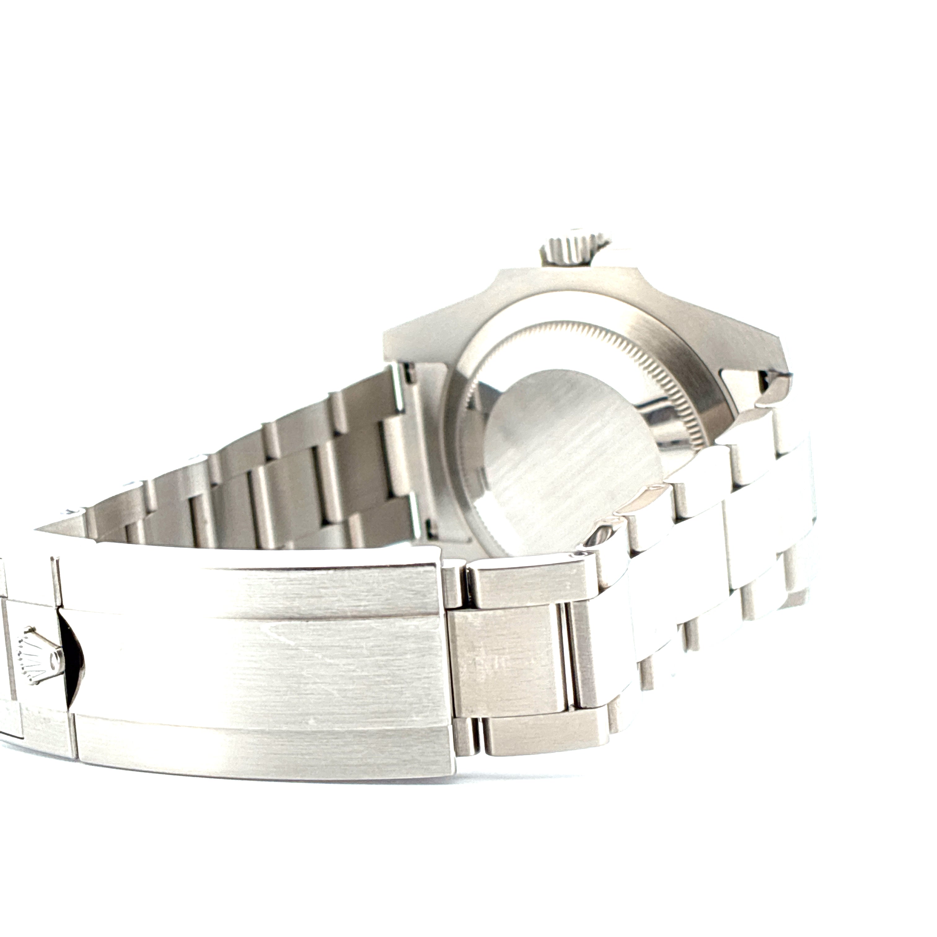 Rolex Submariner Hulk Automatik-Uhr aus Stahl, Seitenansicht mit Armband und Schließe