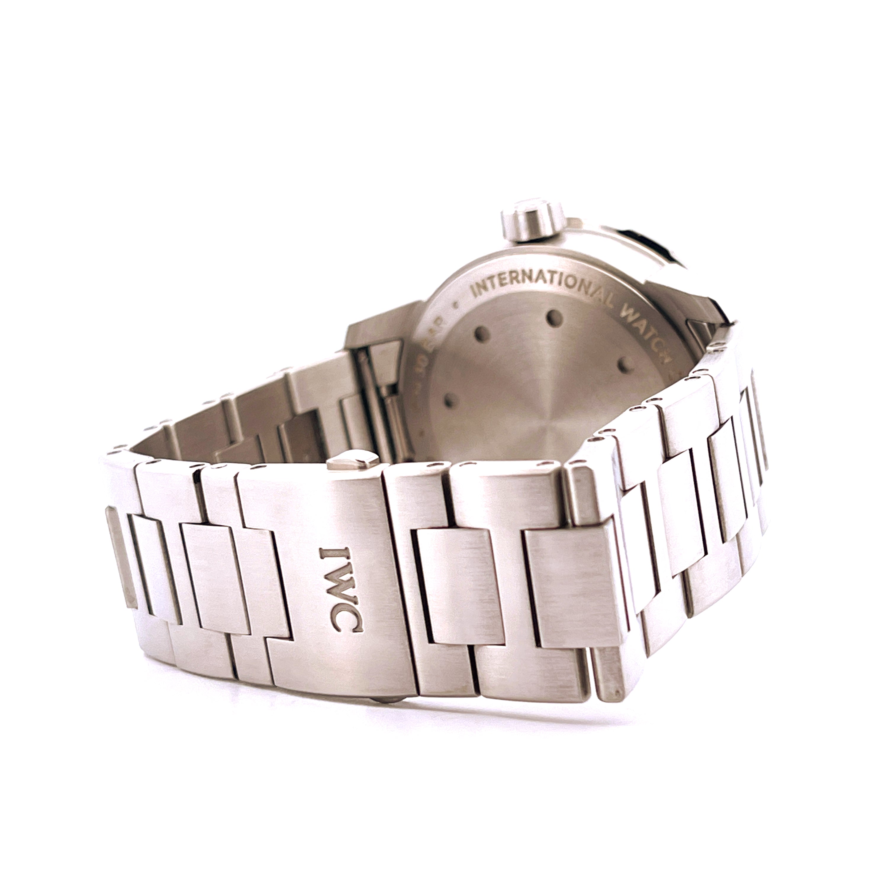 IWC Aquatimer Automatic Stahlarmband Rückseite mit IWC Logo und Beschriftung auf weißem Hintergrund