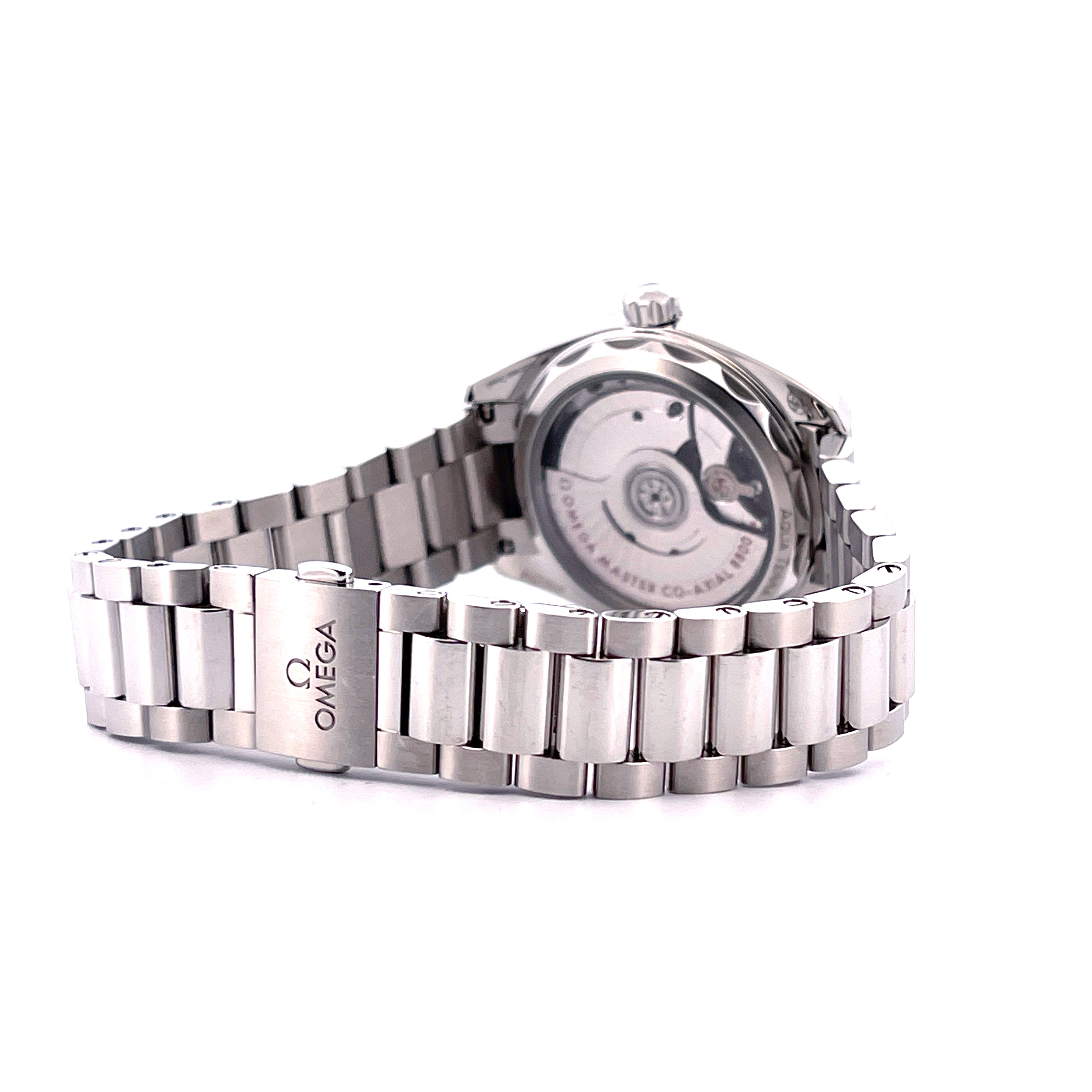 Eine Omega Seamaster Aqua Terra 34mm aus Stahl mit Sichtboden und Metallarmband