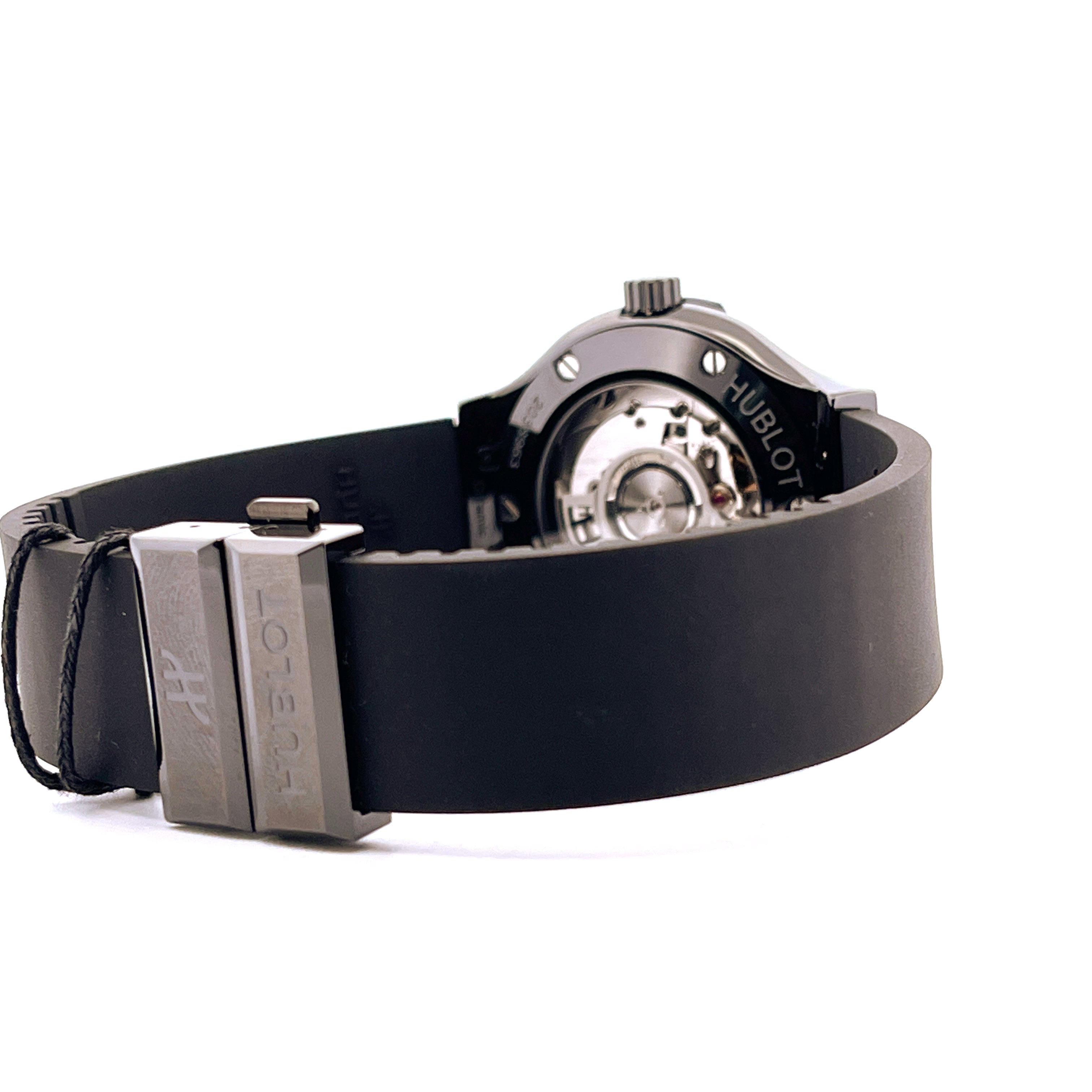 Hublot Classic Fusion Automatik 38mm Keramik Black Magic mit schwarzem Armband und Schließe