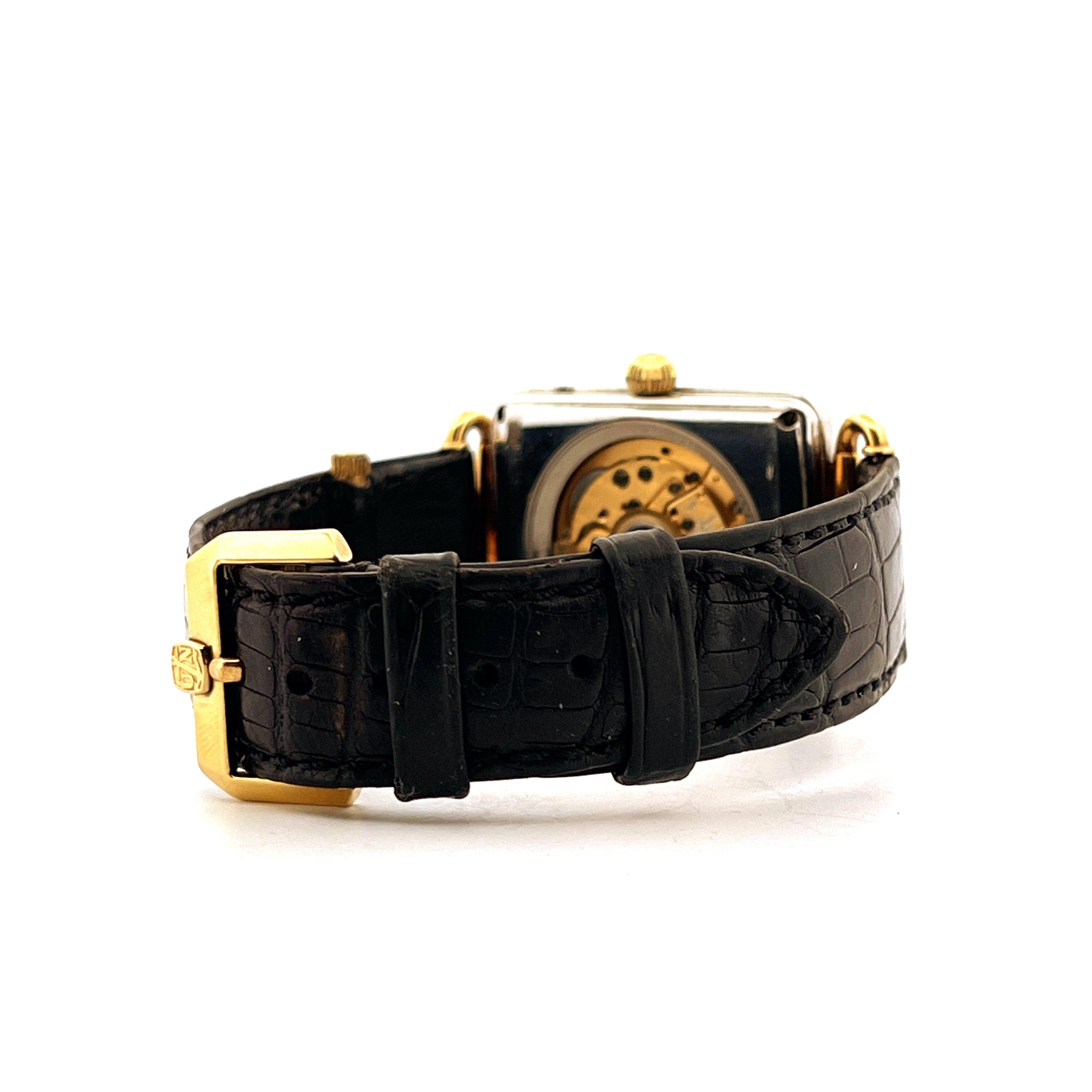 Ulysse Nardin Michelangelo Seitenansicht mit schwarzem Kroko-Armband und goldenem Verschlussschild
