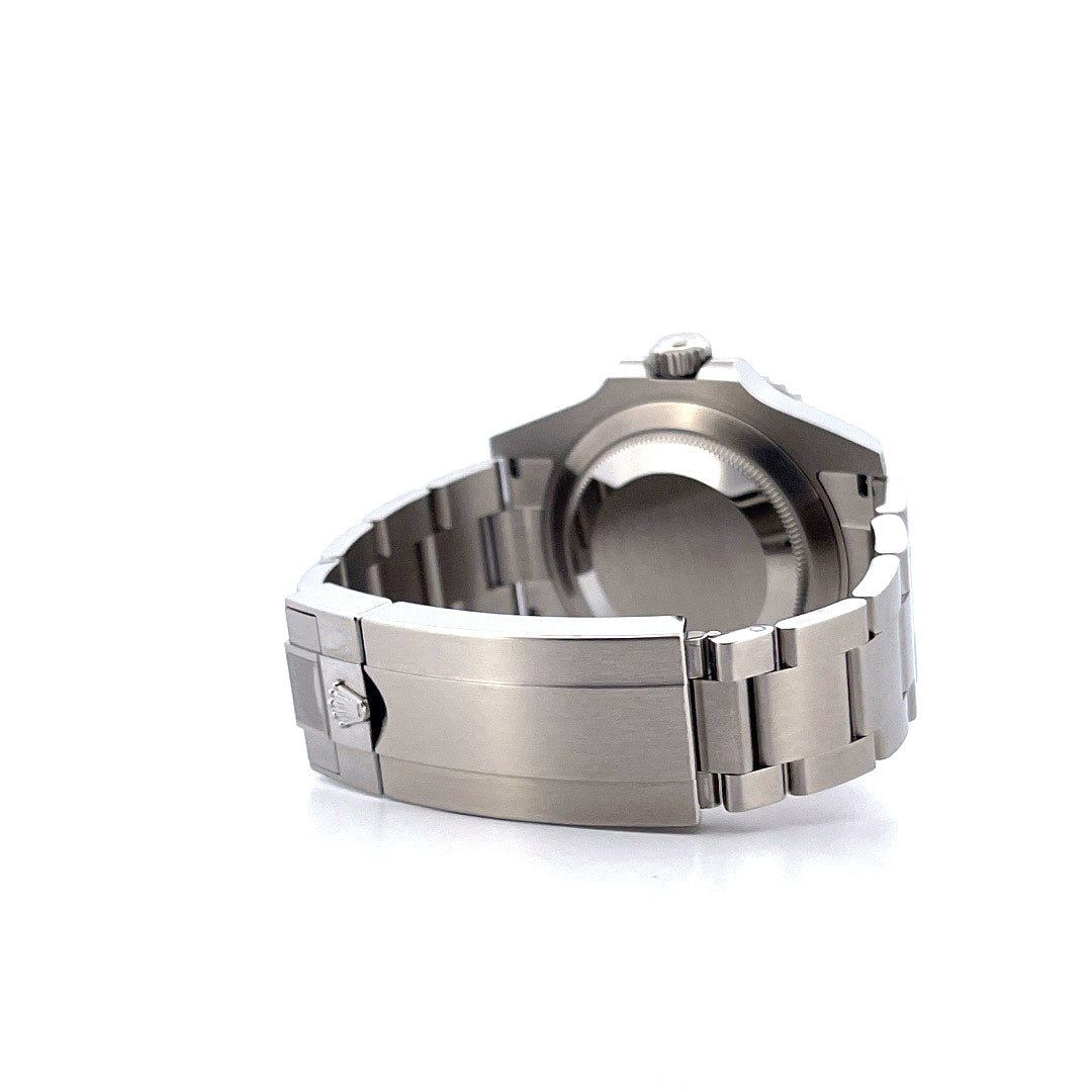 Submariner Date / 41 mm / schwarze Lünette / Full Set (2022) - Juwelier Spliedt
