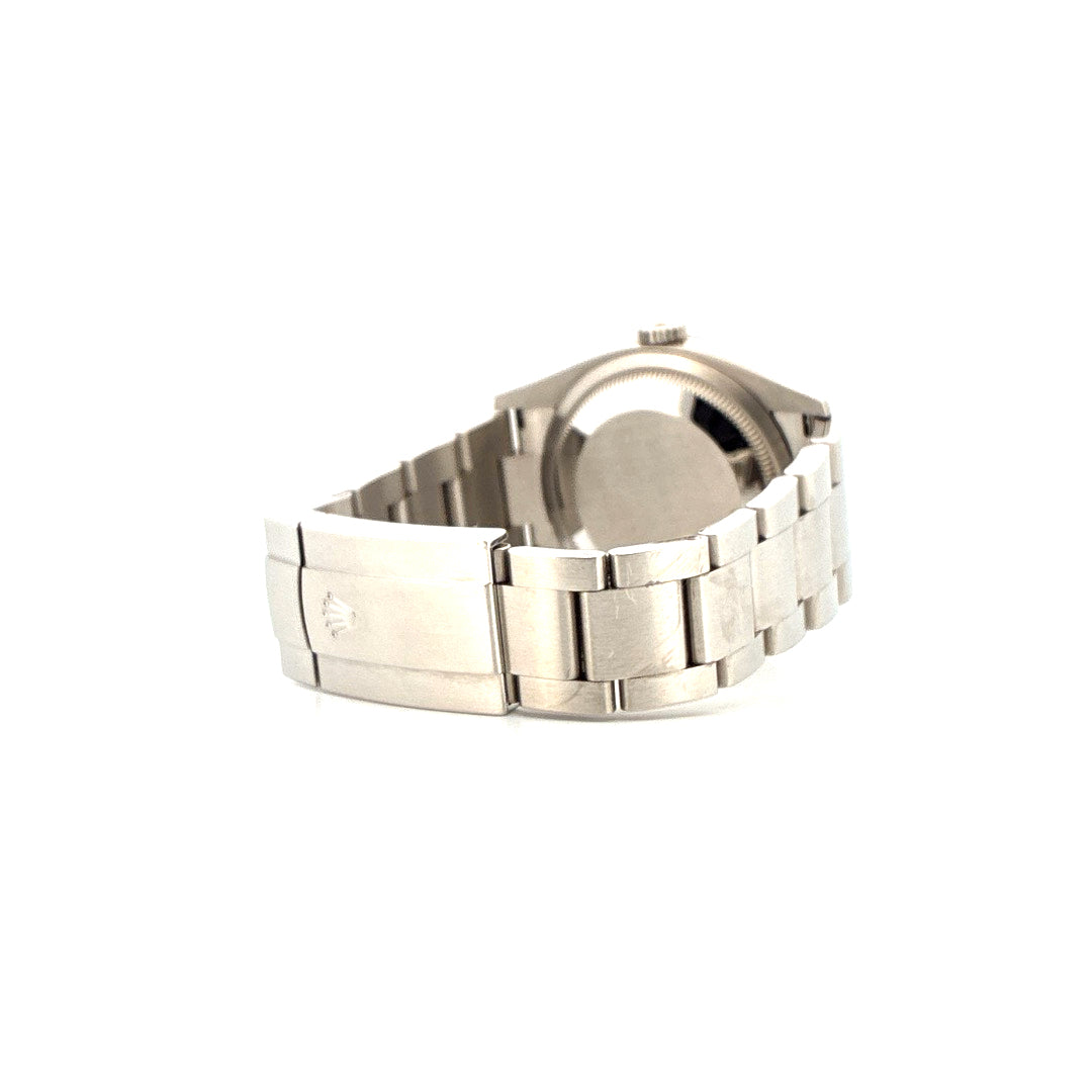 Rolex Oyster Perpetual 36 aus Stahl mit gelbem Zifferblatt Seitenansicht auf weißem Hintergrund
