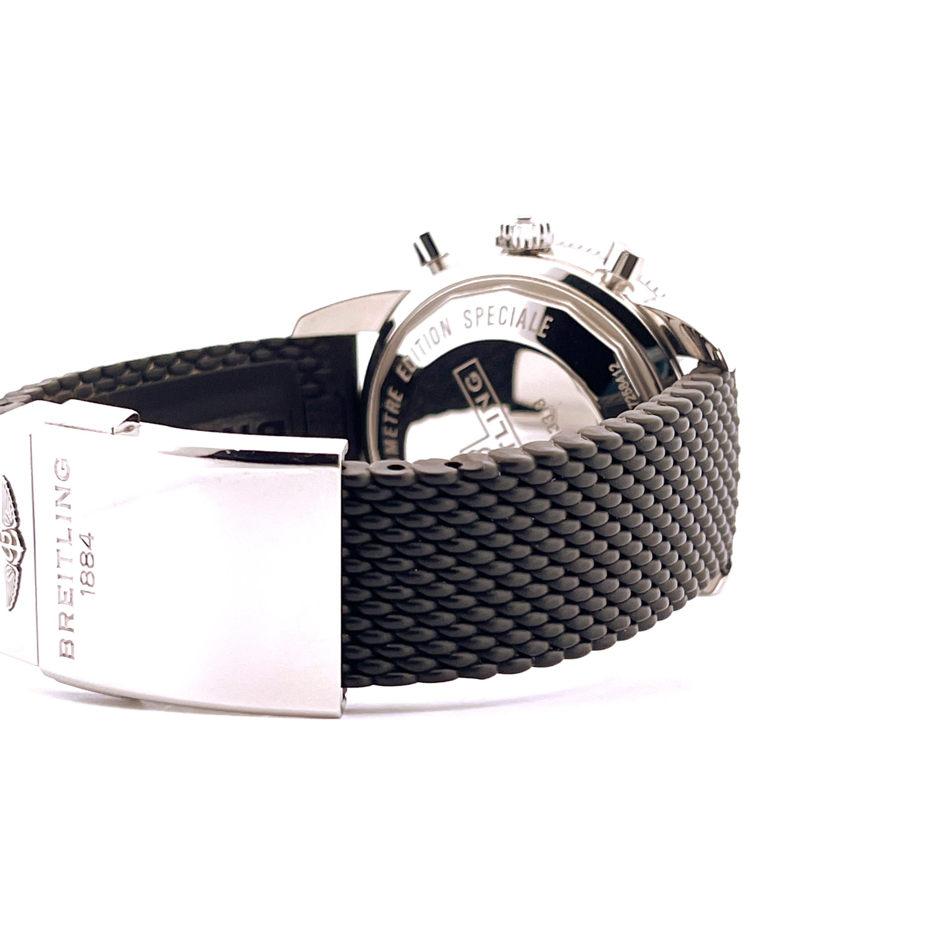 Breitling Superocean Heritage II Chronograph Day Date Rückansicht mit schwarzem Mesh-Armband und polierter Stahlschließe