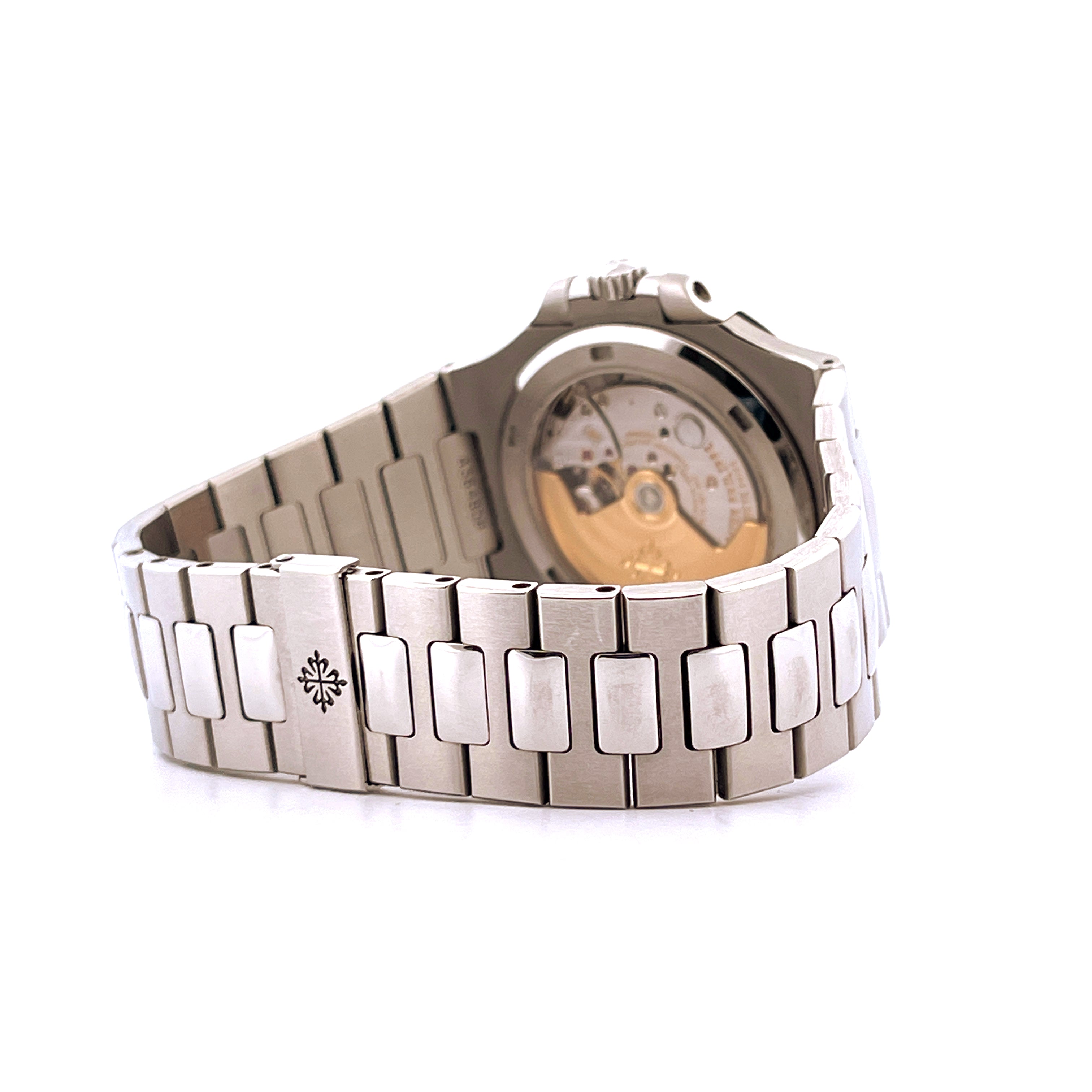 Patek Philippe Nautilus Ref 5711/1A-001 von der Seite mit Sicht auf das Uhrwerk und Edelstahlarmband