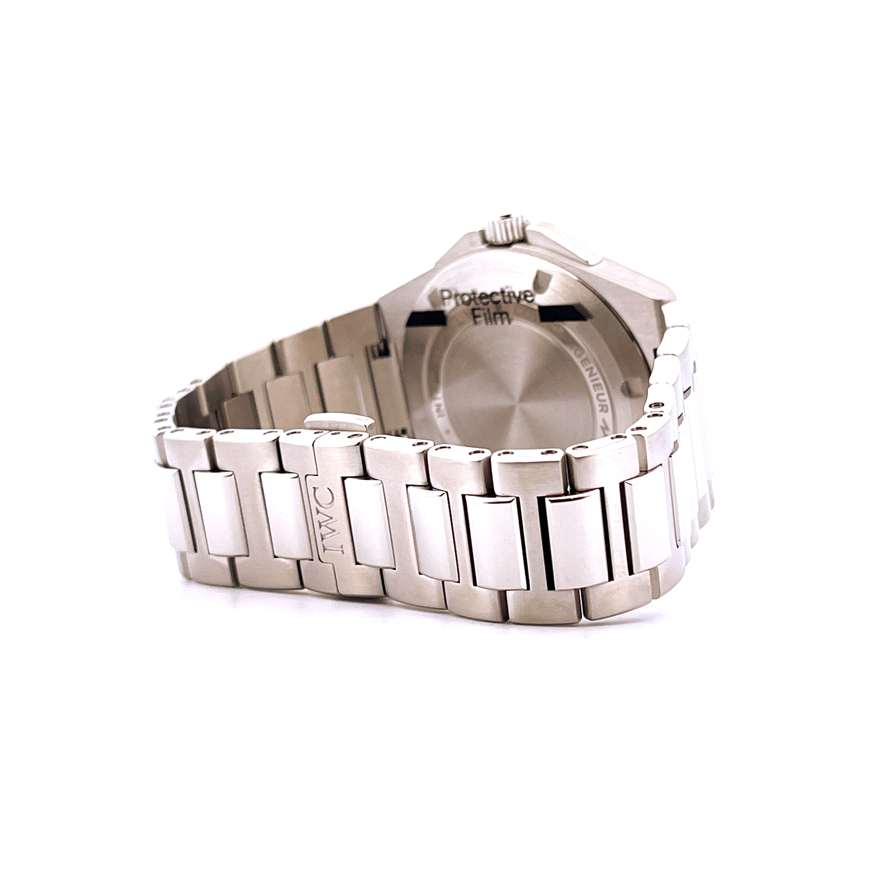 IWC Ingenieur Automatic Petrol Dial aus Edelstahl, Rückansicht auf weißem Hintergrund