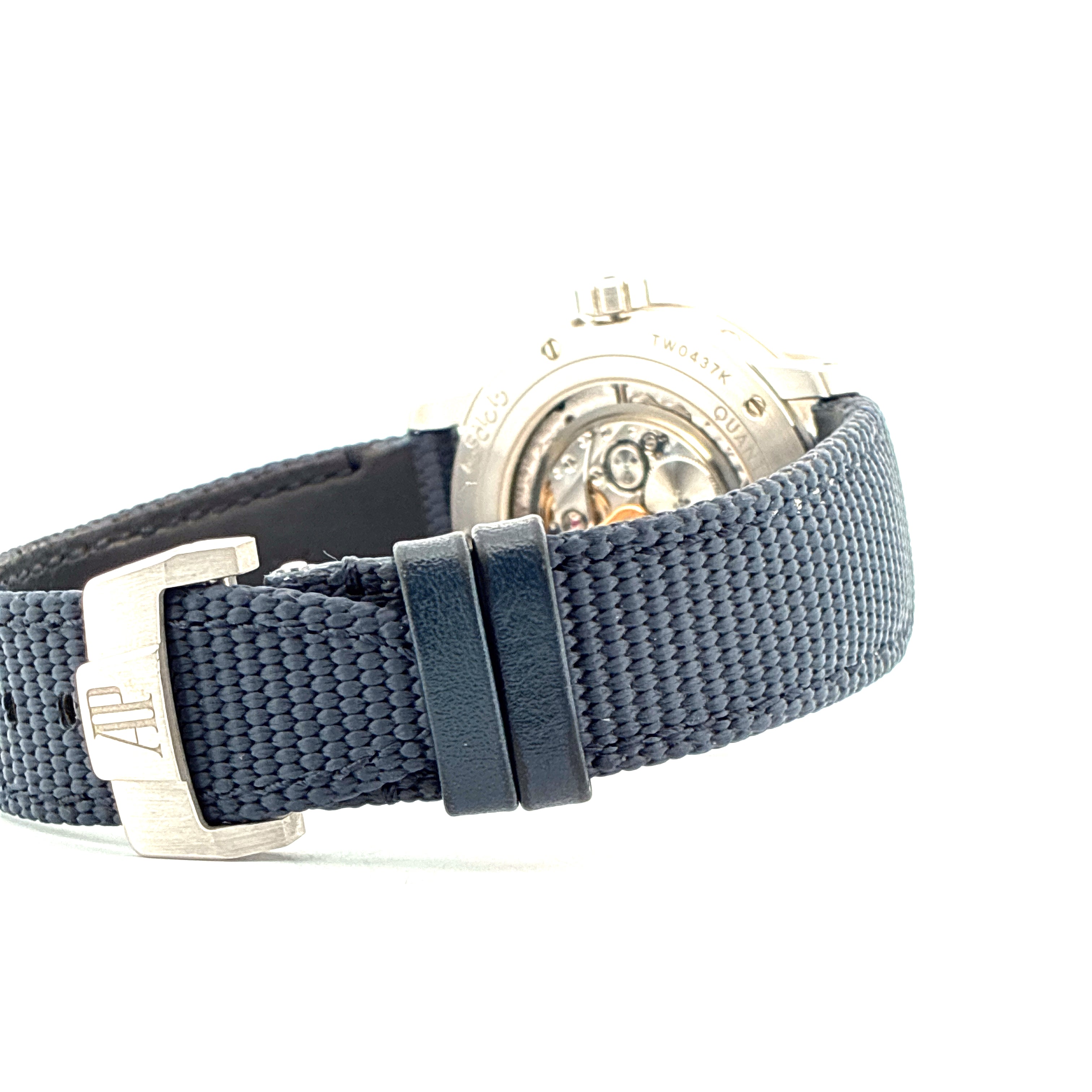 Code 11.59 Perpetual Calendar / 19cm Wristsize Whitegold / Folding clasp / Aventurin Dial / Box & Papers 2022