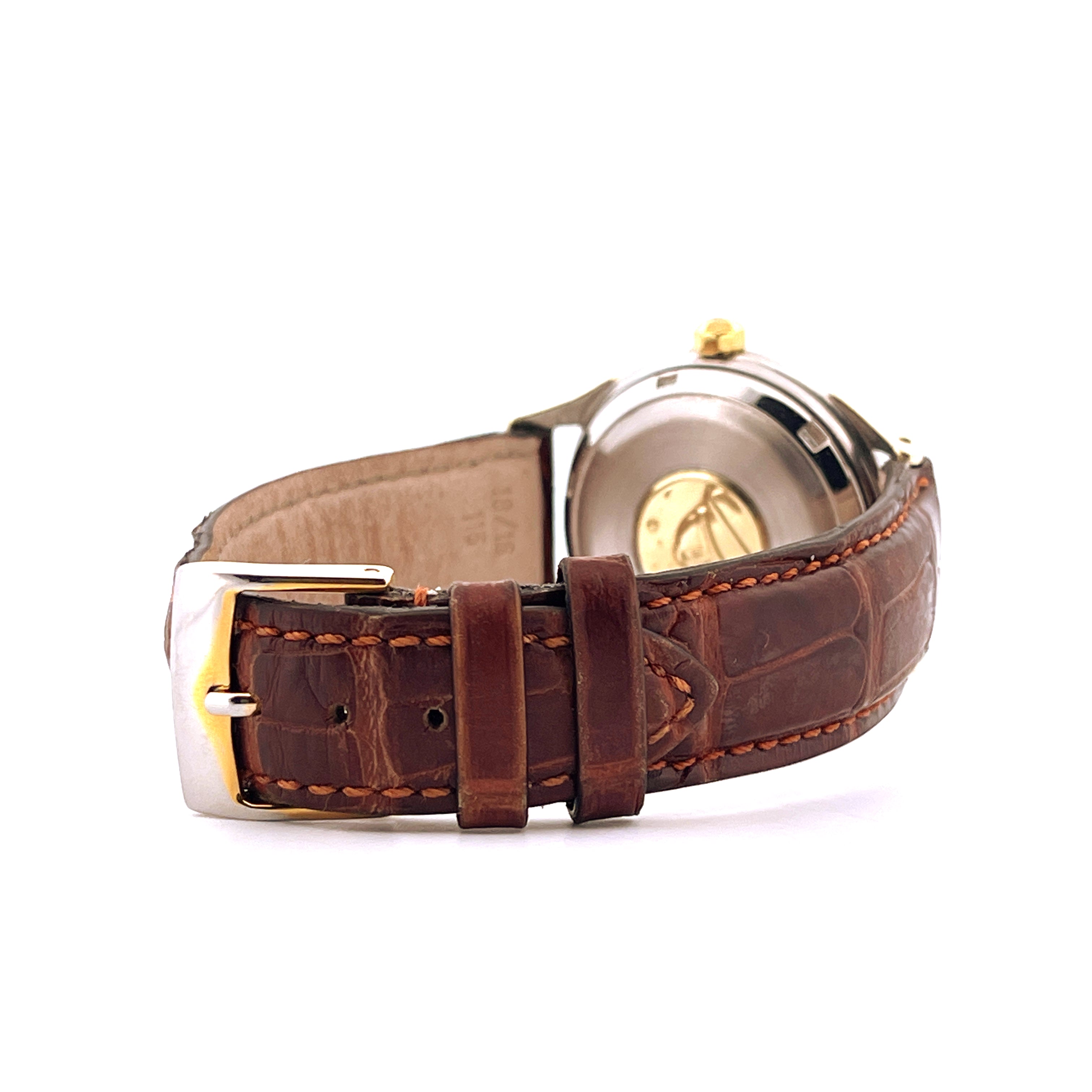 Omega Constellation Pie Pan Stahl & Gold von 1952, Detail einer braunen Krokodillederarmbanduhr