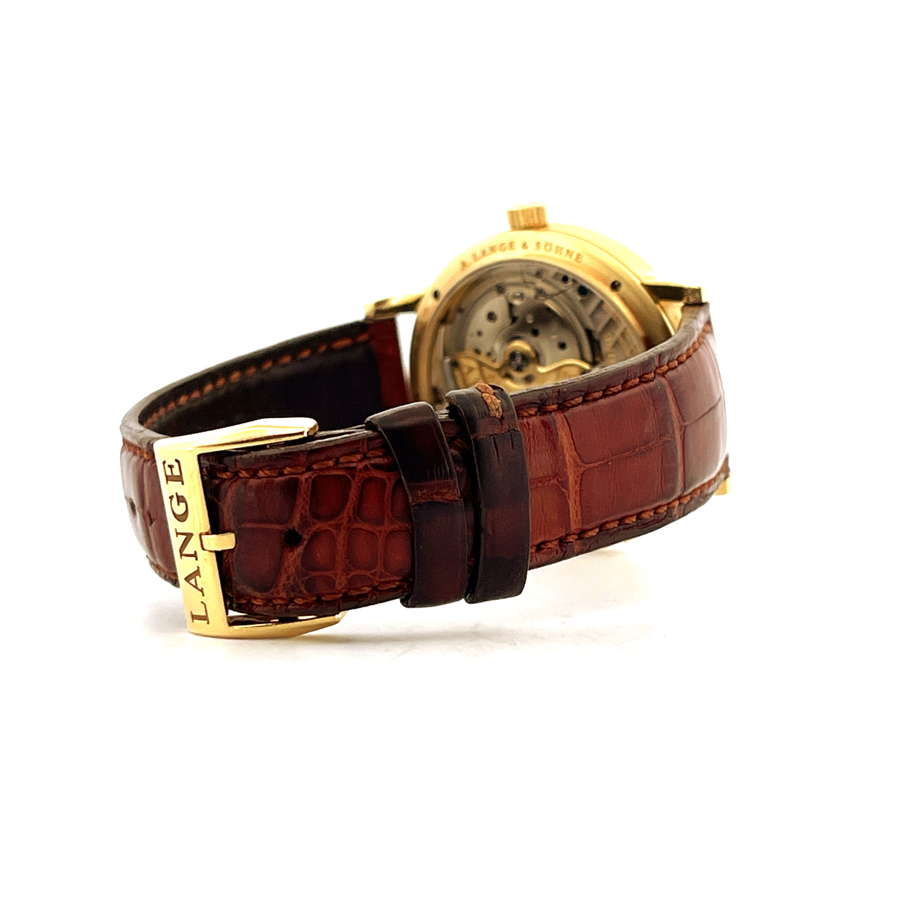 A. Lange & Söhne Langematik mit braunem Kroko-Armband und Gold-Dornschließe von der Seite