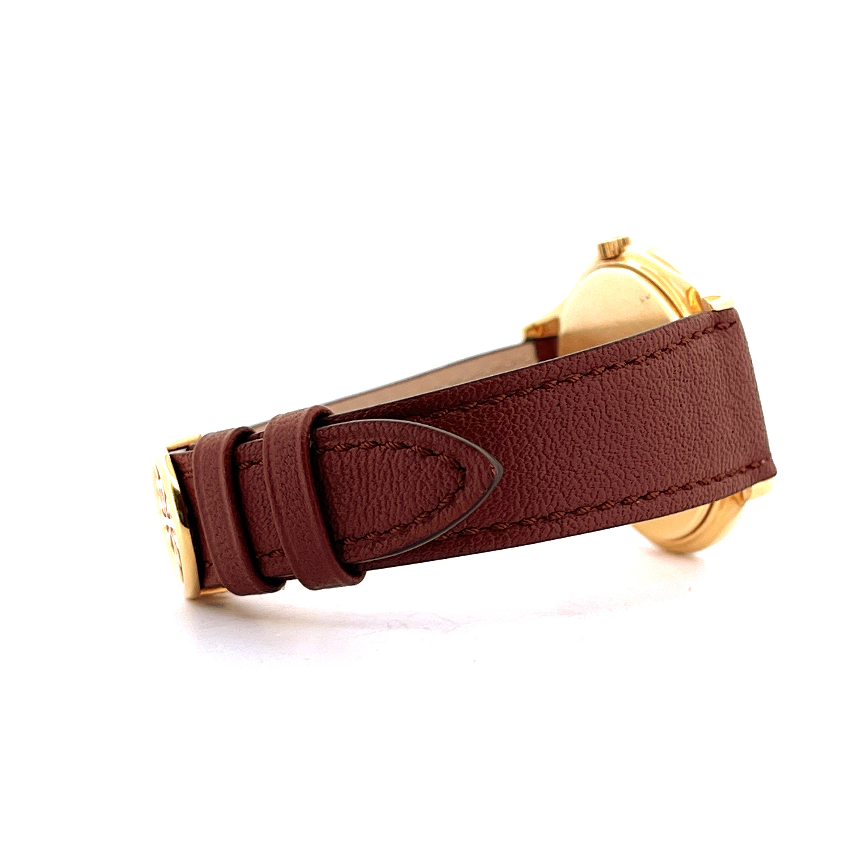 Patek Philippe Perpetual Calendar 3940J-017 Seitenansicht mit braunem Lederarmband und Gelbgoldgehäuse